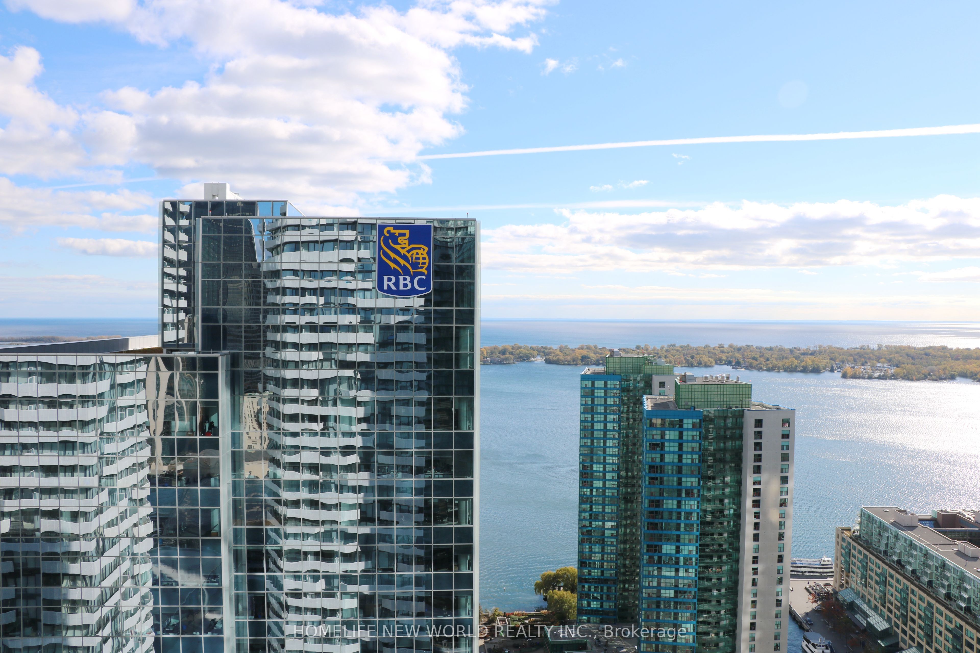 100 Harbour Street 4210, Toronto, ON M5J 0B5 photo 2