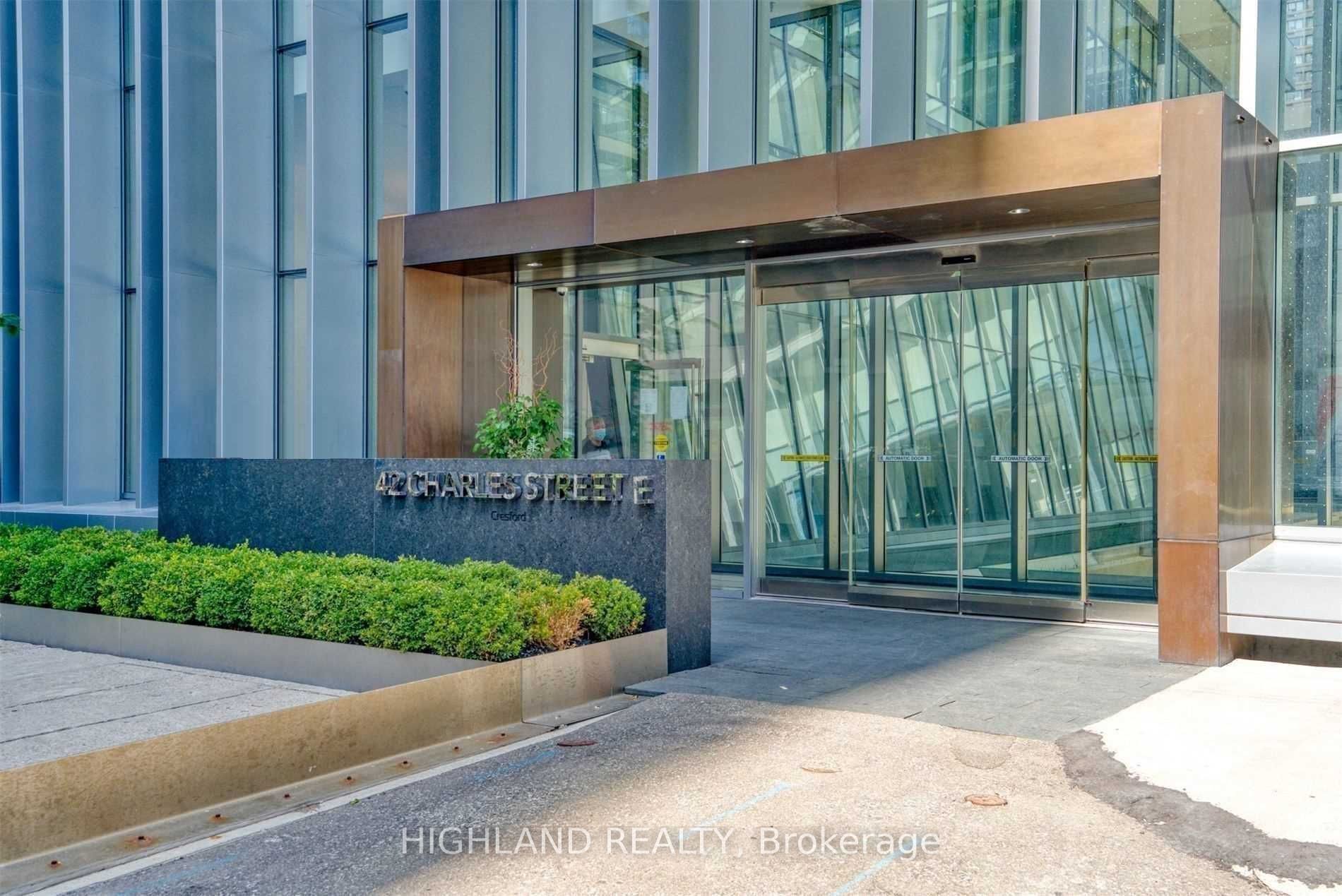 42 Charles Street E 2507, Toronto, ON M4Y 0B7 photo 2