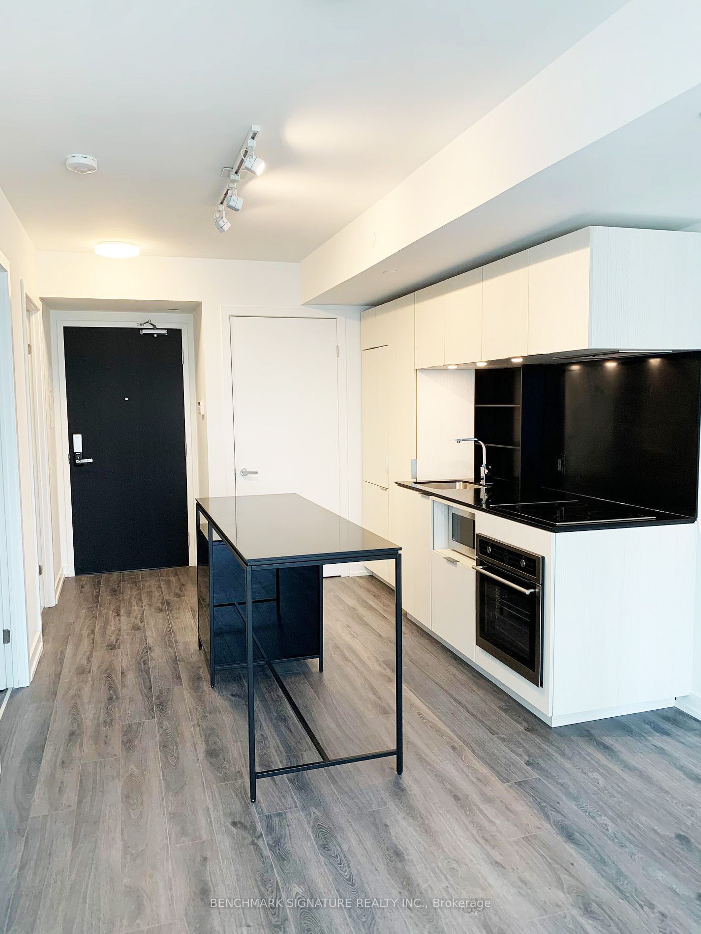 77 Shuter Street 513, Toronto, ON M5B 0B8 photo 4