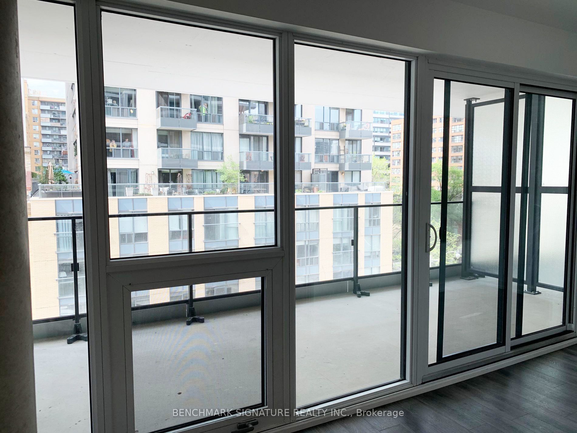 77 Shuter Street 513, Toronto, ON M5B 0B8 photo 5