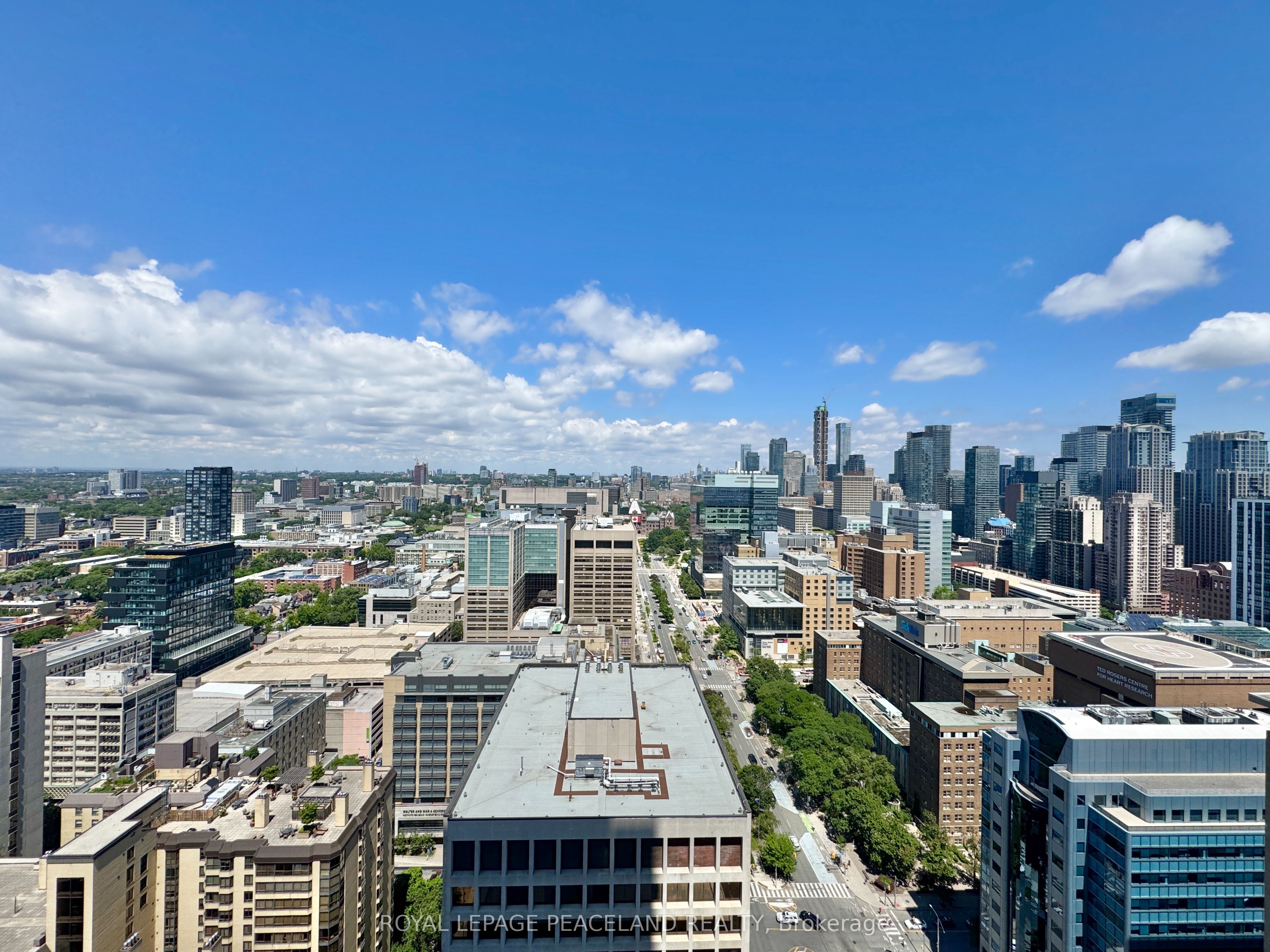 488 University Avenue 2601, Toronto, ON M5G 0C1