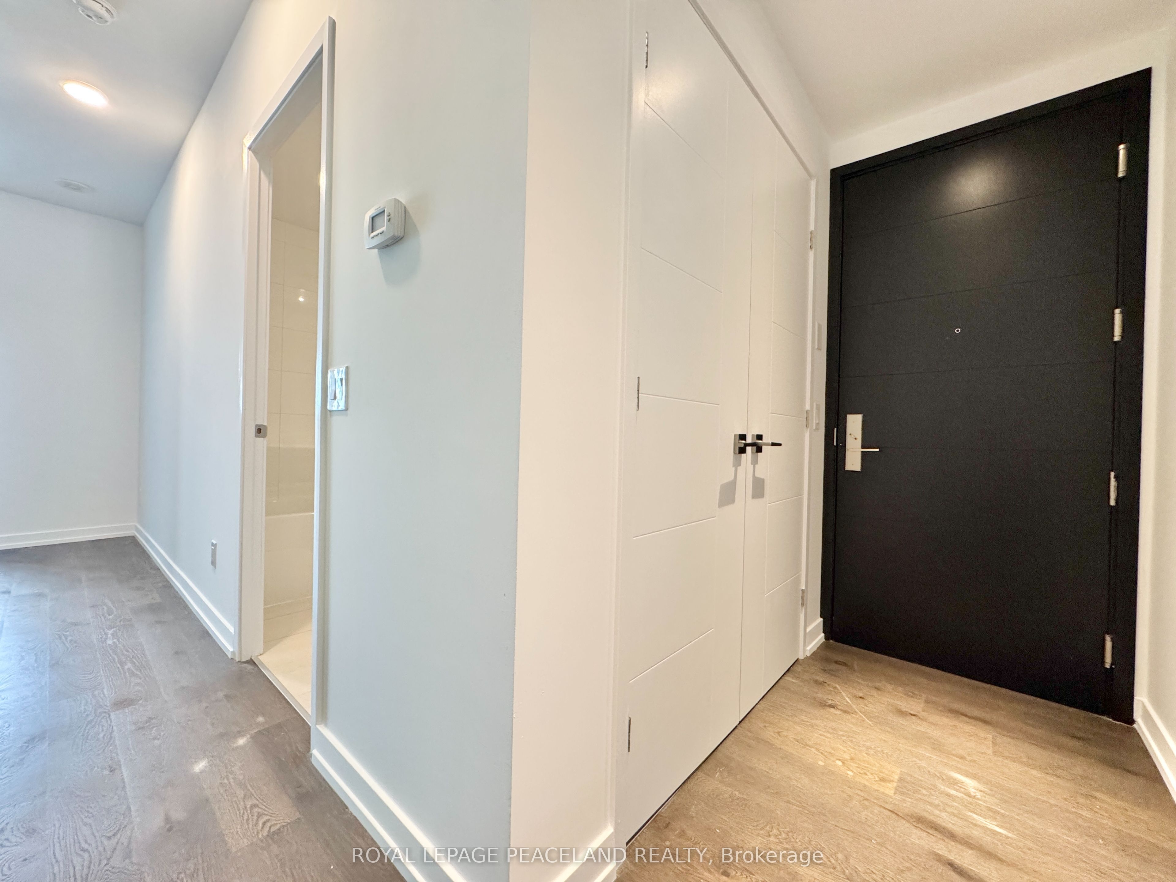 488 University Avenue 2601, Toronto, ON M5G 0C1 photo 4