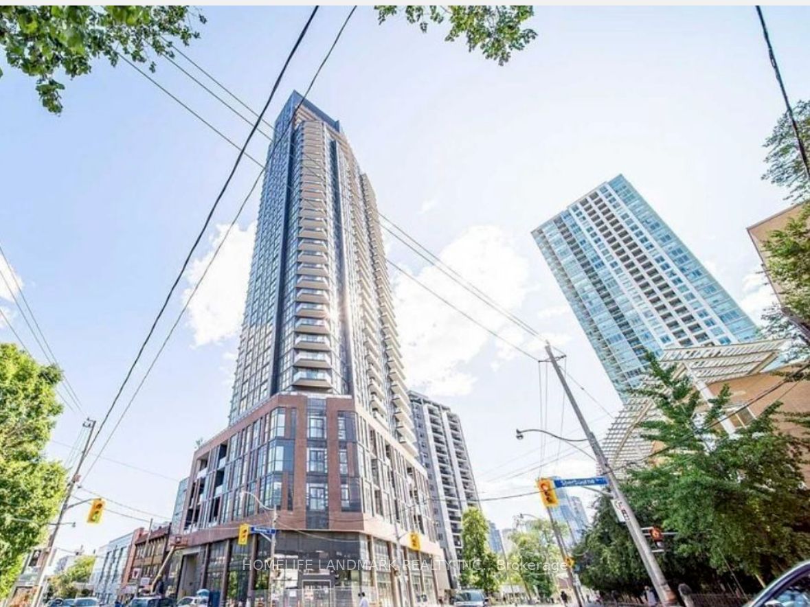 159 Wellesley Street 2010, Toronto, ON M4Y 0H5 photo 2
