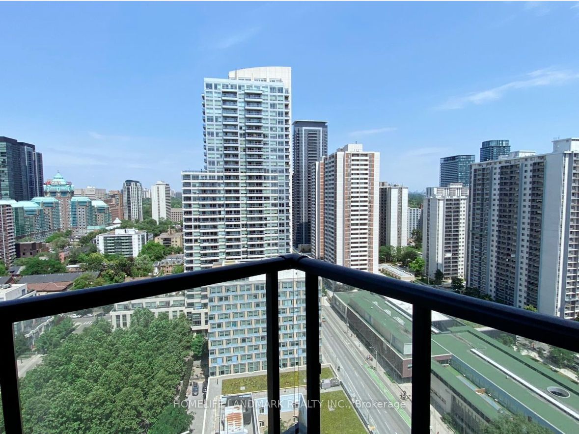 159 Wellesley Street 2010, Toronto, ON M4Y 0H5 photo 3