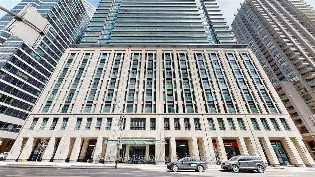 955 Bay Street 1710, Toronto, ON M5S 0C6 photo 3