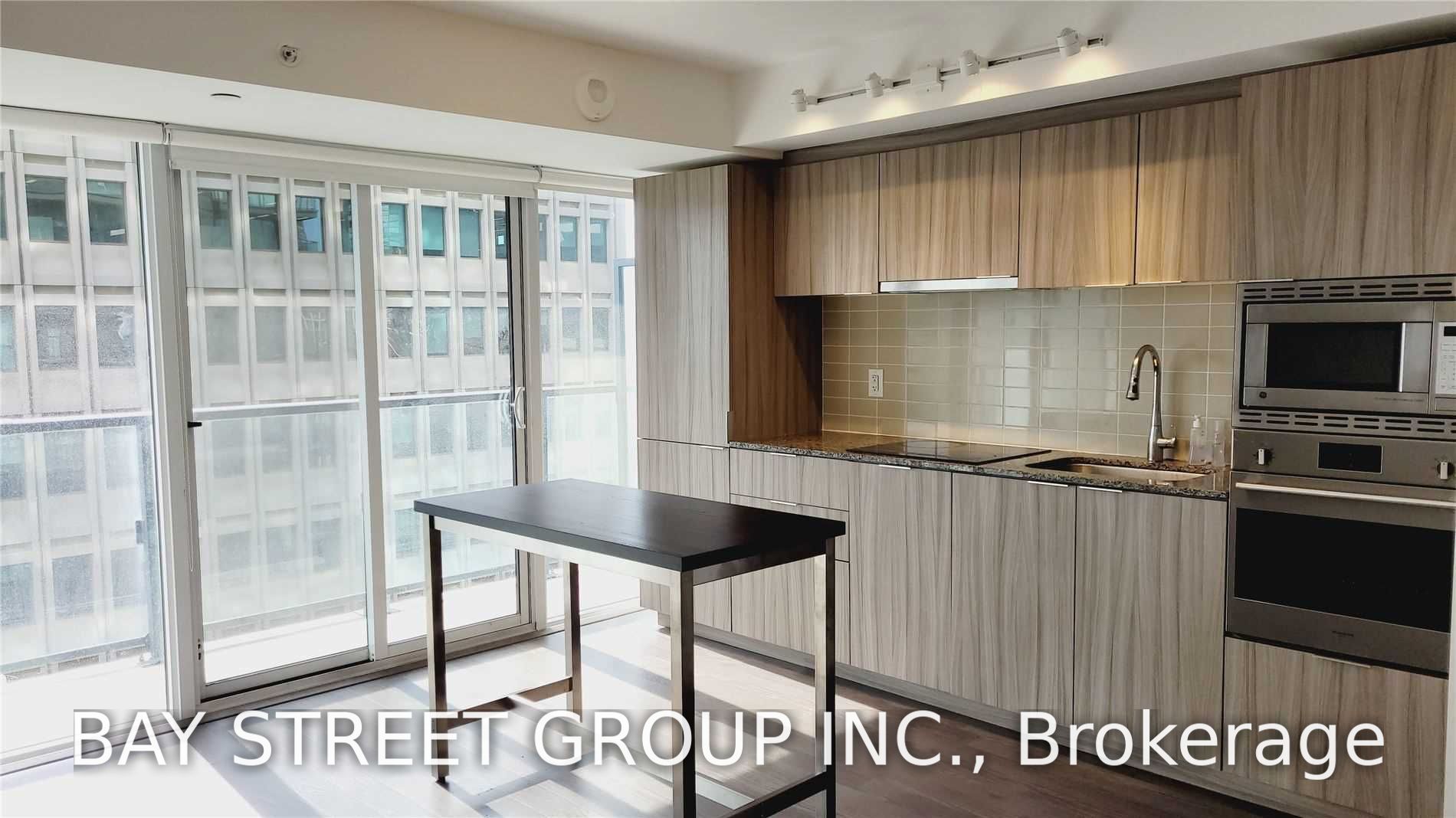 955 Bay Street 1710, Toronto, ON M5S 0C6 photo 4