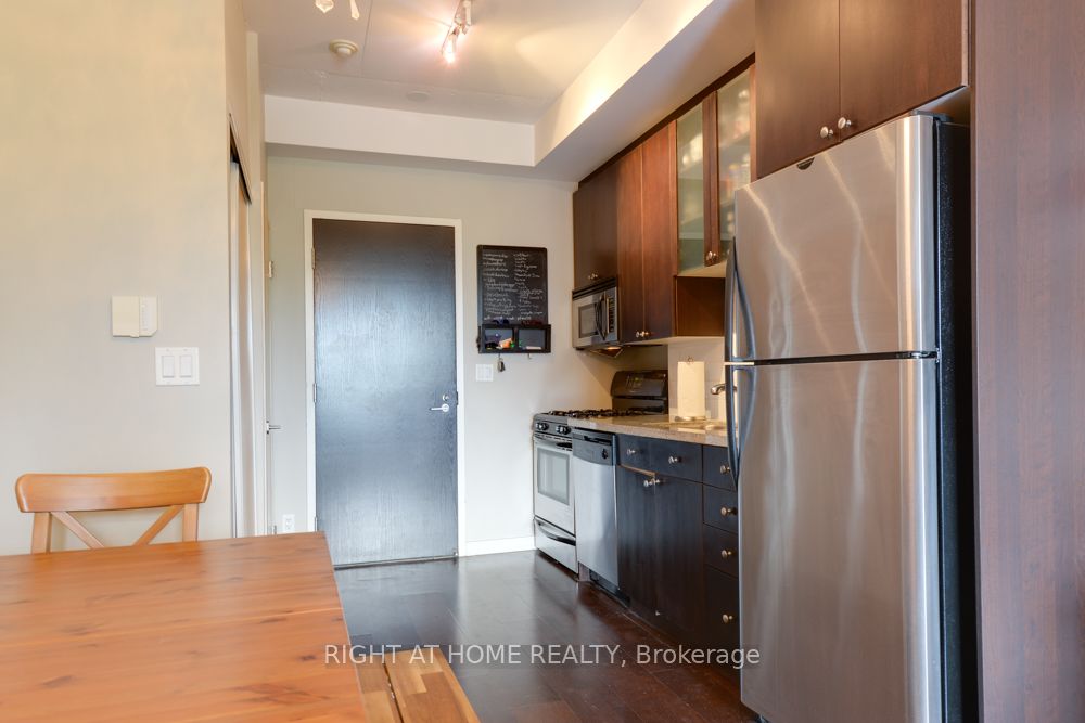 1 Shaw Street 323, Toronto, ON M6K 0A1 photo 5