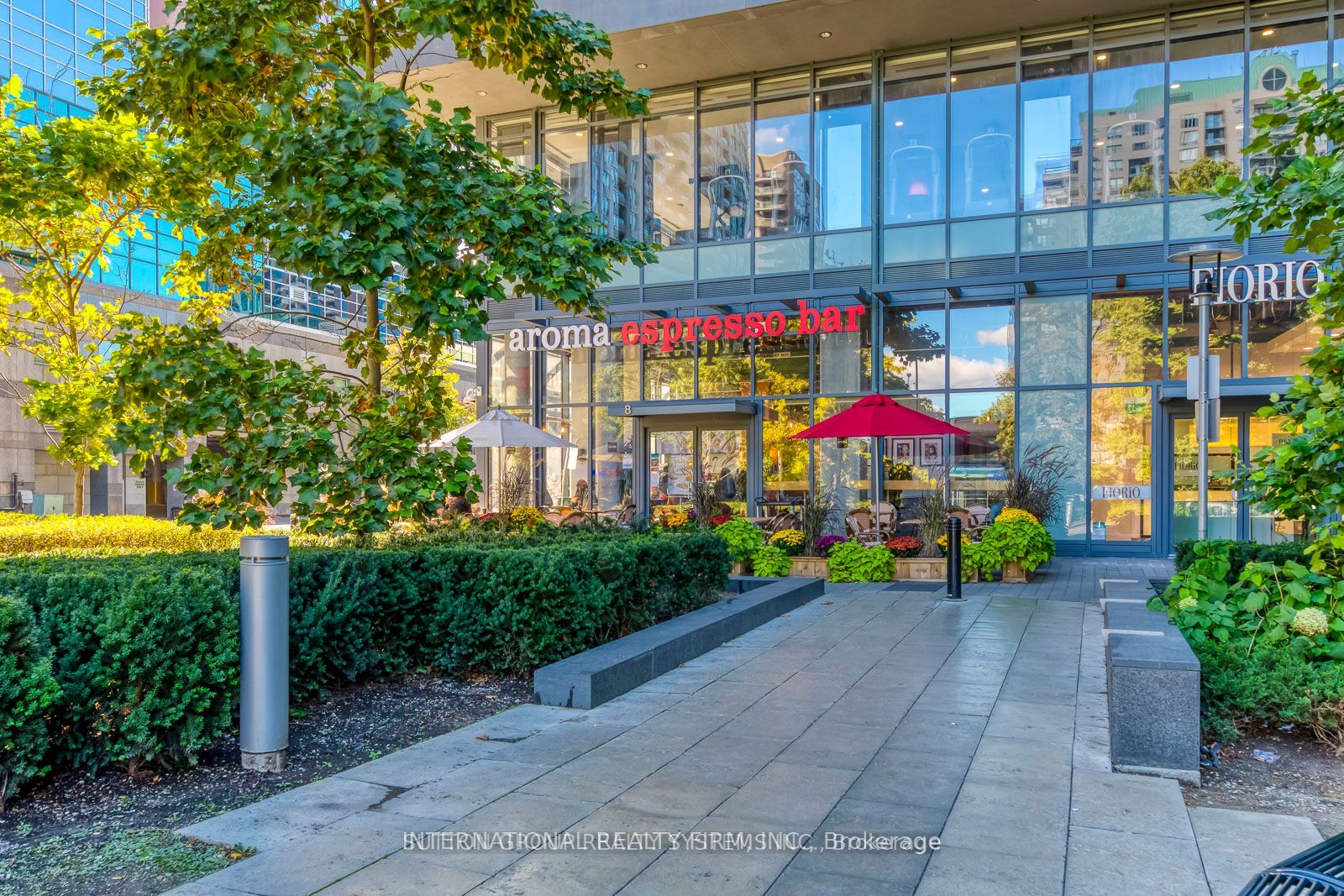 5162 Yonge Street 1811, Toronto, ON M2N 5P6 photo 2