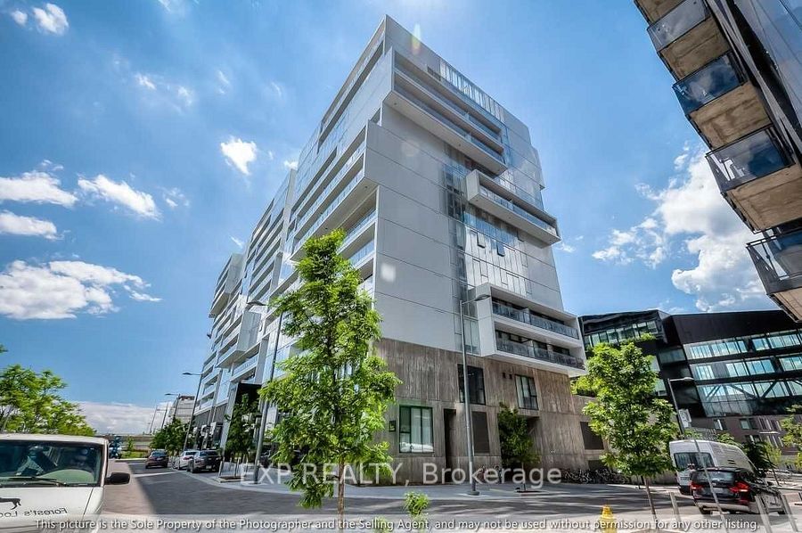 32 Trolley Crescent 1021, Toronto, ON M5A 0E8