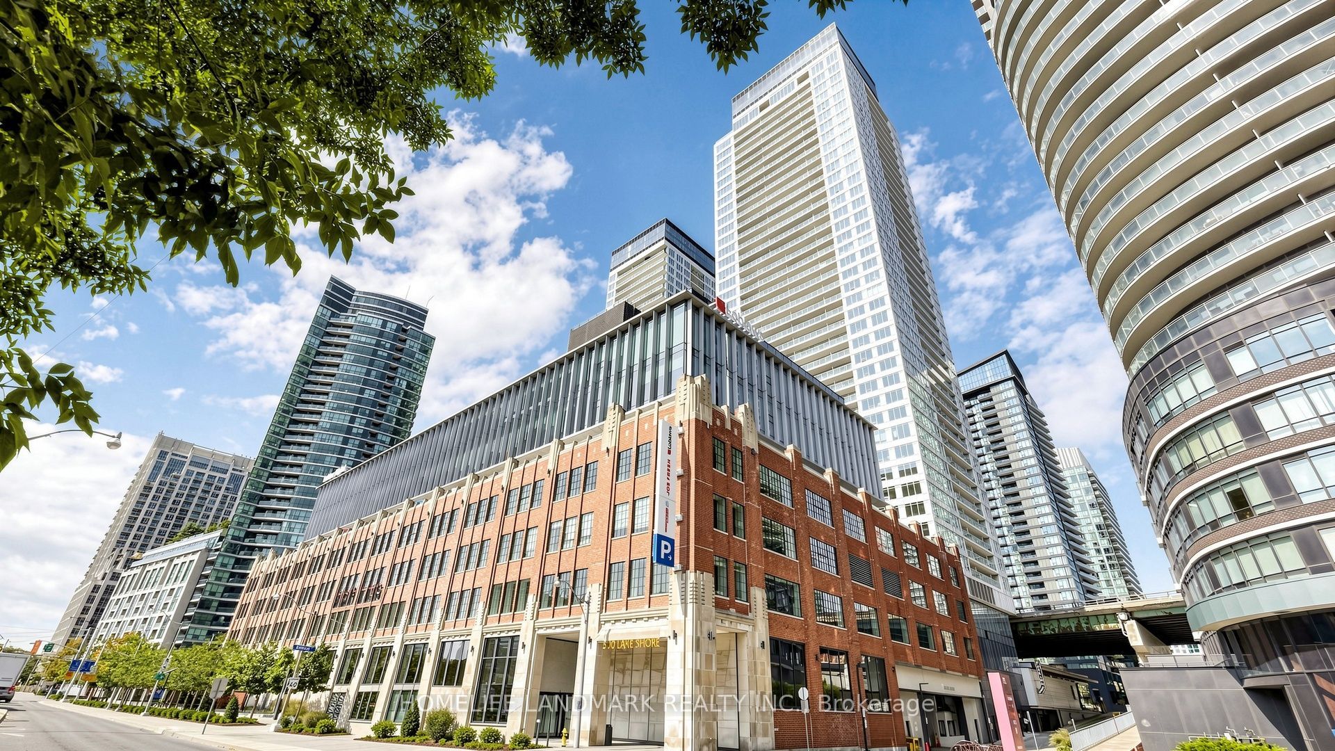 17 Bathurst Street 806, Toronto, ON M5V 0N1 photo 2