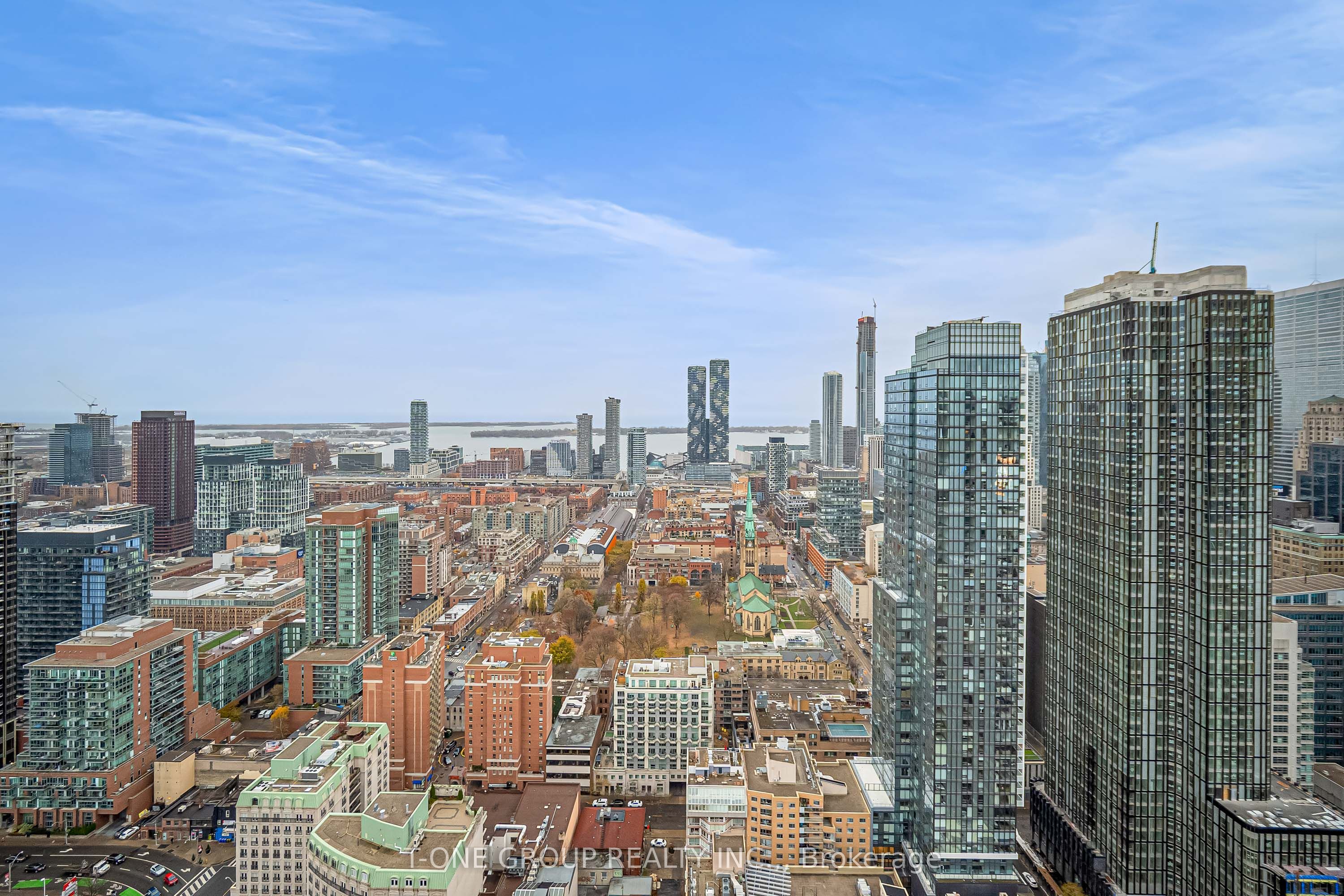 88 Queen Street E 4707, Toronto, ON M5C 0B6 photo 2