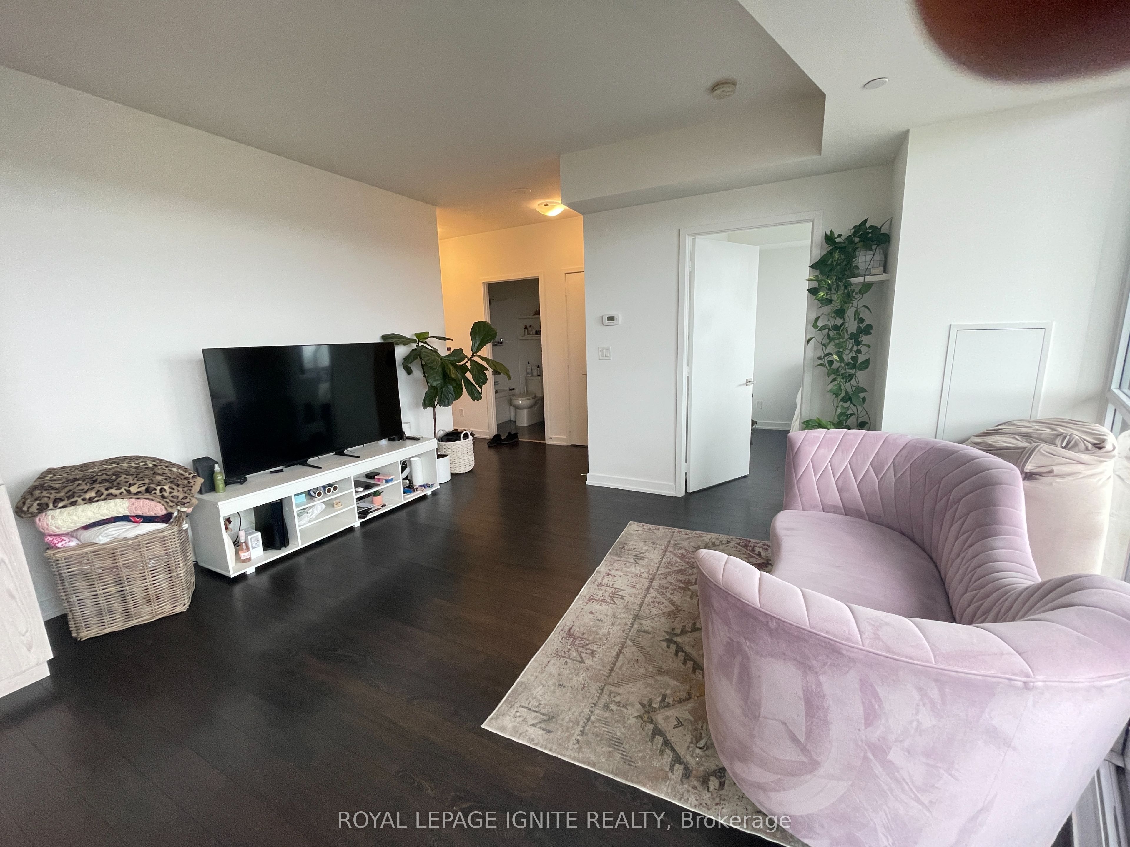 50 Ordnance Street 2809, Toronto, ON M6K 0C9 photo 3