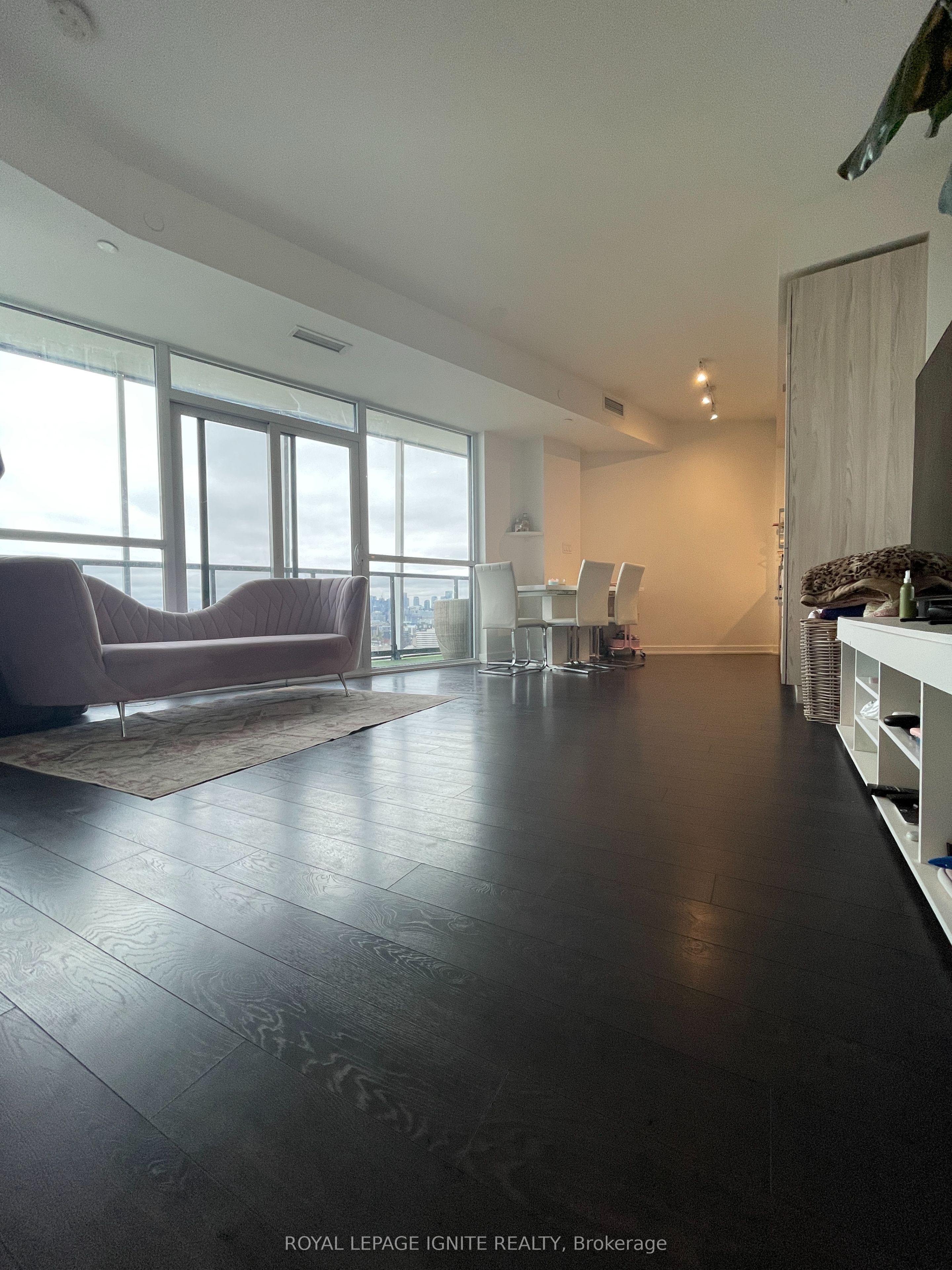 50 Ordnance Street 2809, Toronto, ON M6K 0C9 photo 4