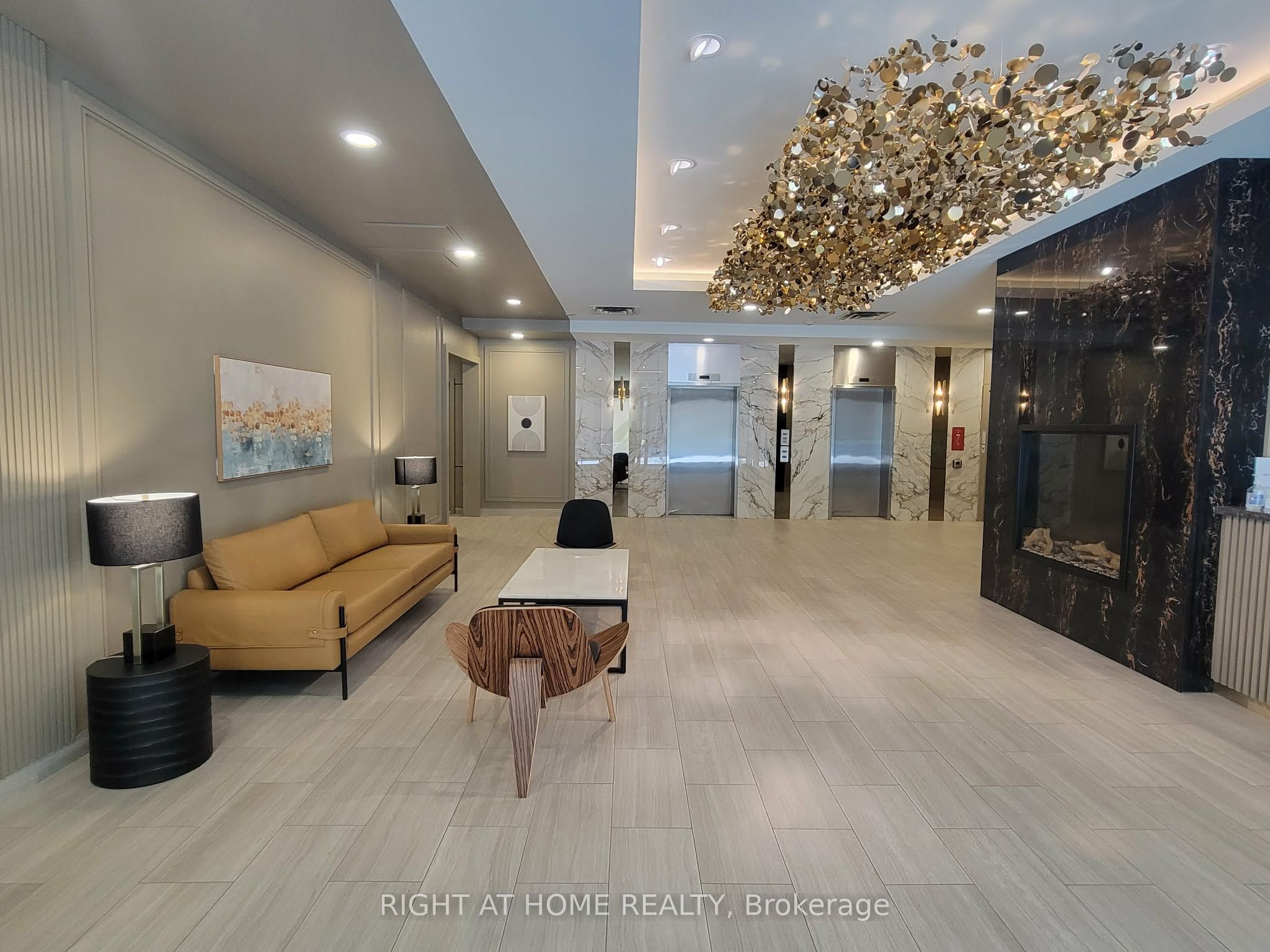 263 Wellington Street W 705, Toronto, ON M5V 3P9 photo 4