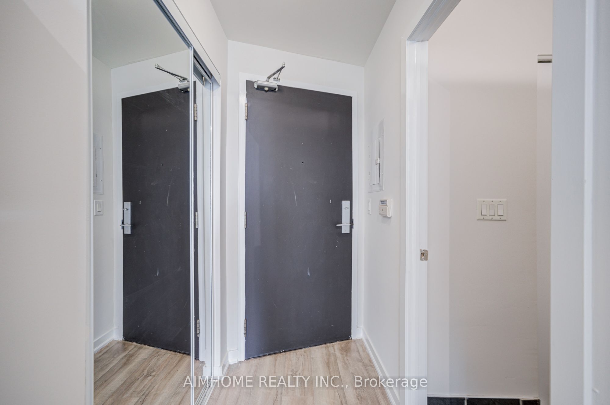 150 EAST LIBERTY Street 1909, Toronto, ON M6K 3R5 photo 5