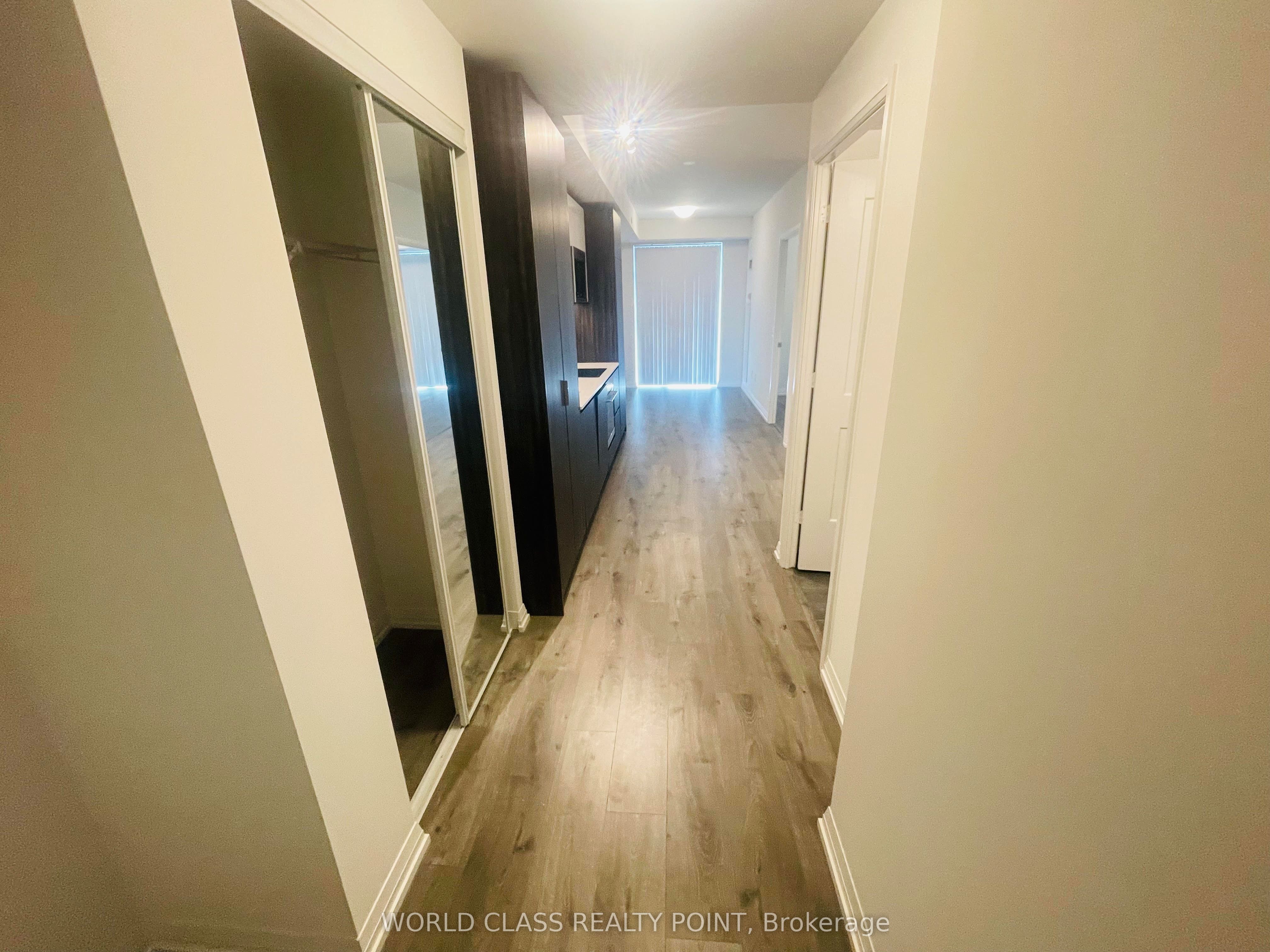 28 Widmer Street 3022, Toronto, ON M5V 0T2 photo 2