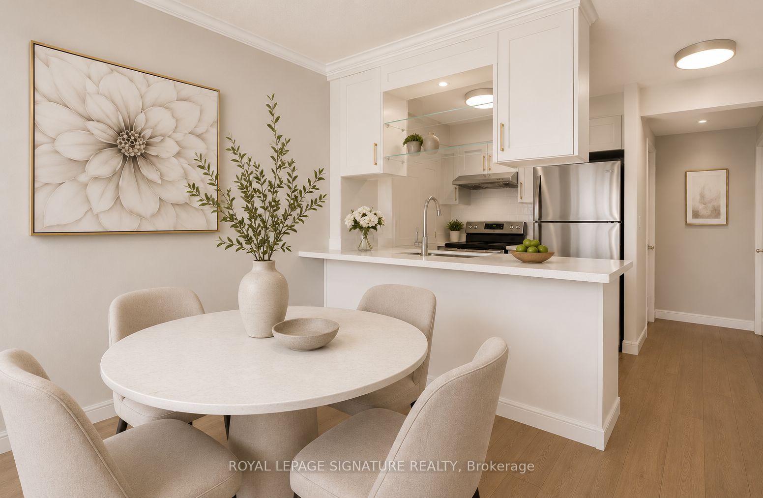 909 Bay Street 609, Toronto, ON M5S 3G2 photo 3
