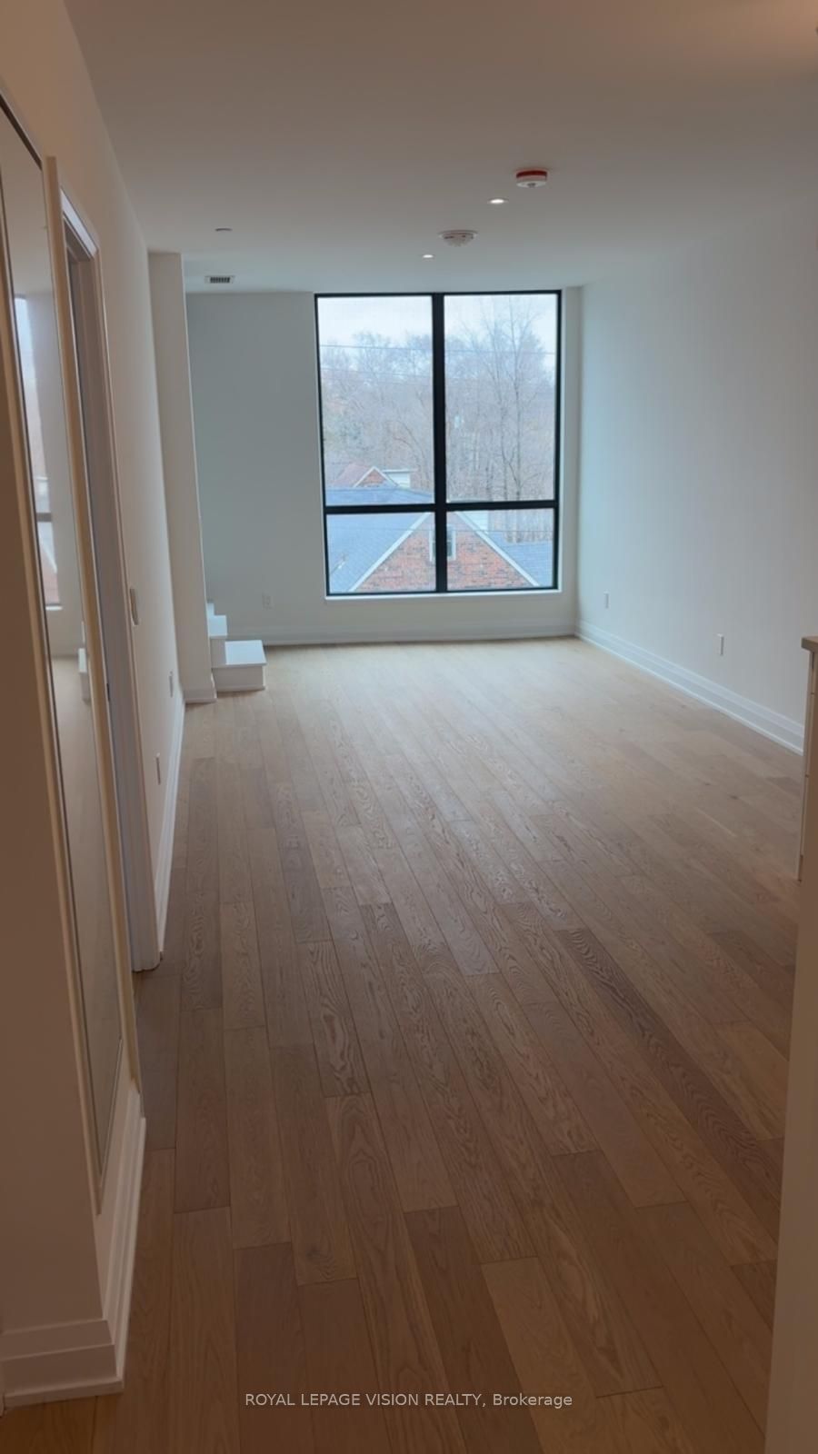505 Glencairn Avenue 217, Toronto, ON M6B 0B2 photo 4