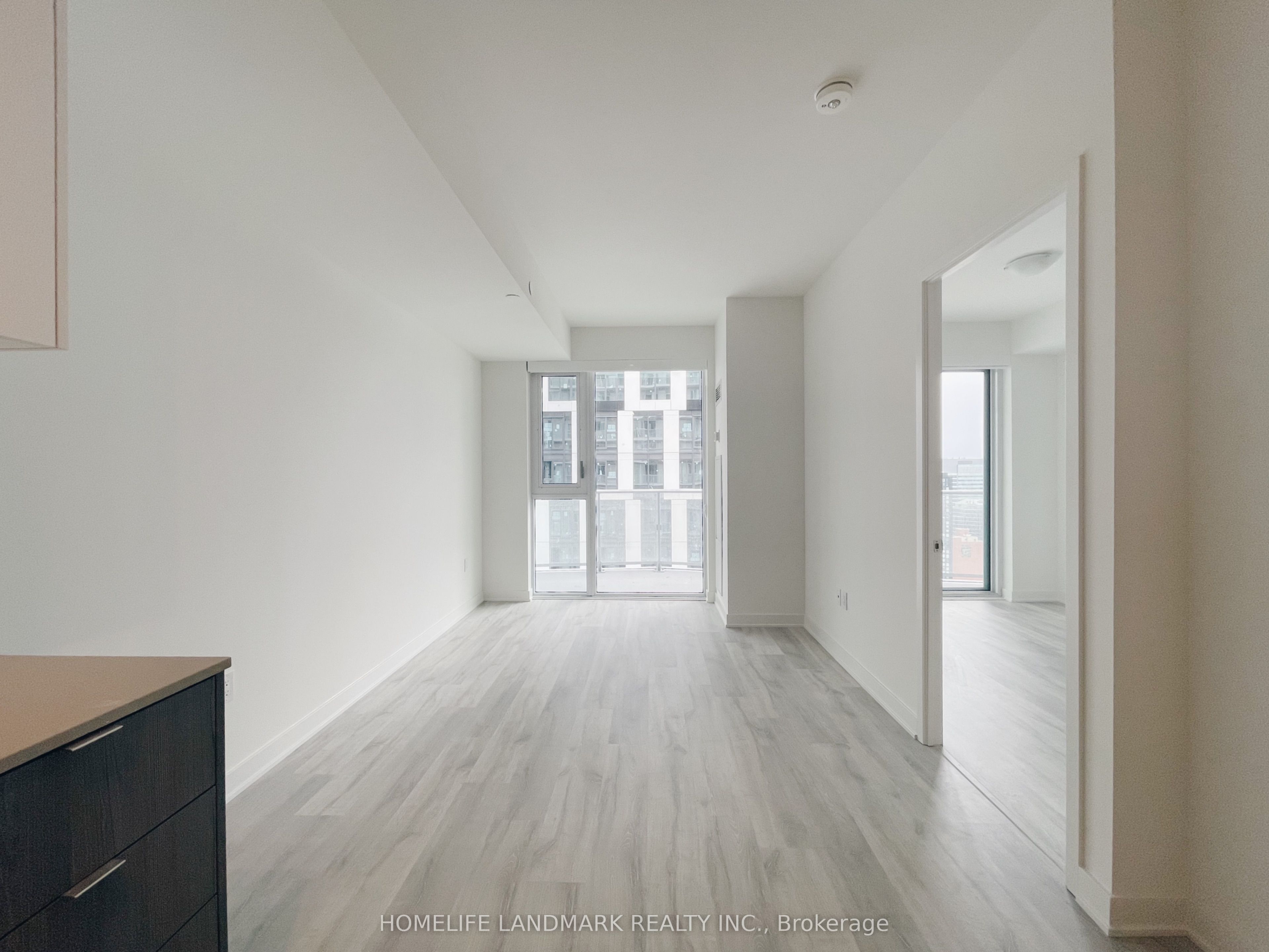 100 Dalhousie Street 3612, Toronto, ON M5B 0C7 photo 2