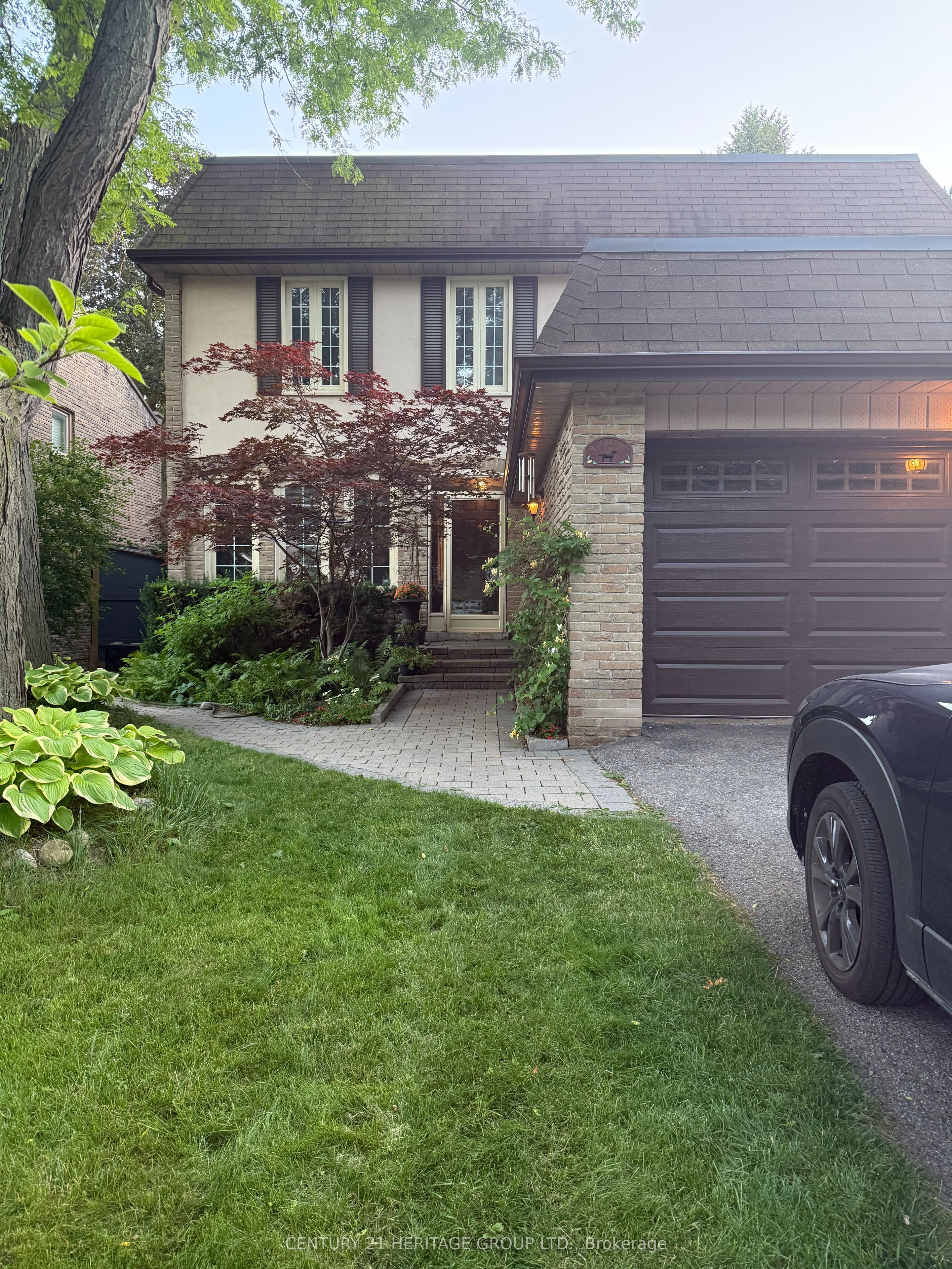 8 Tarbert Road BSMT, Toronto, ON M2M 2Y2