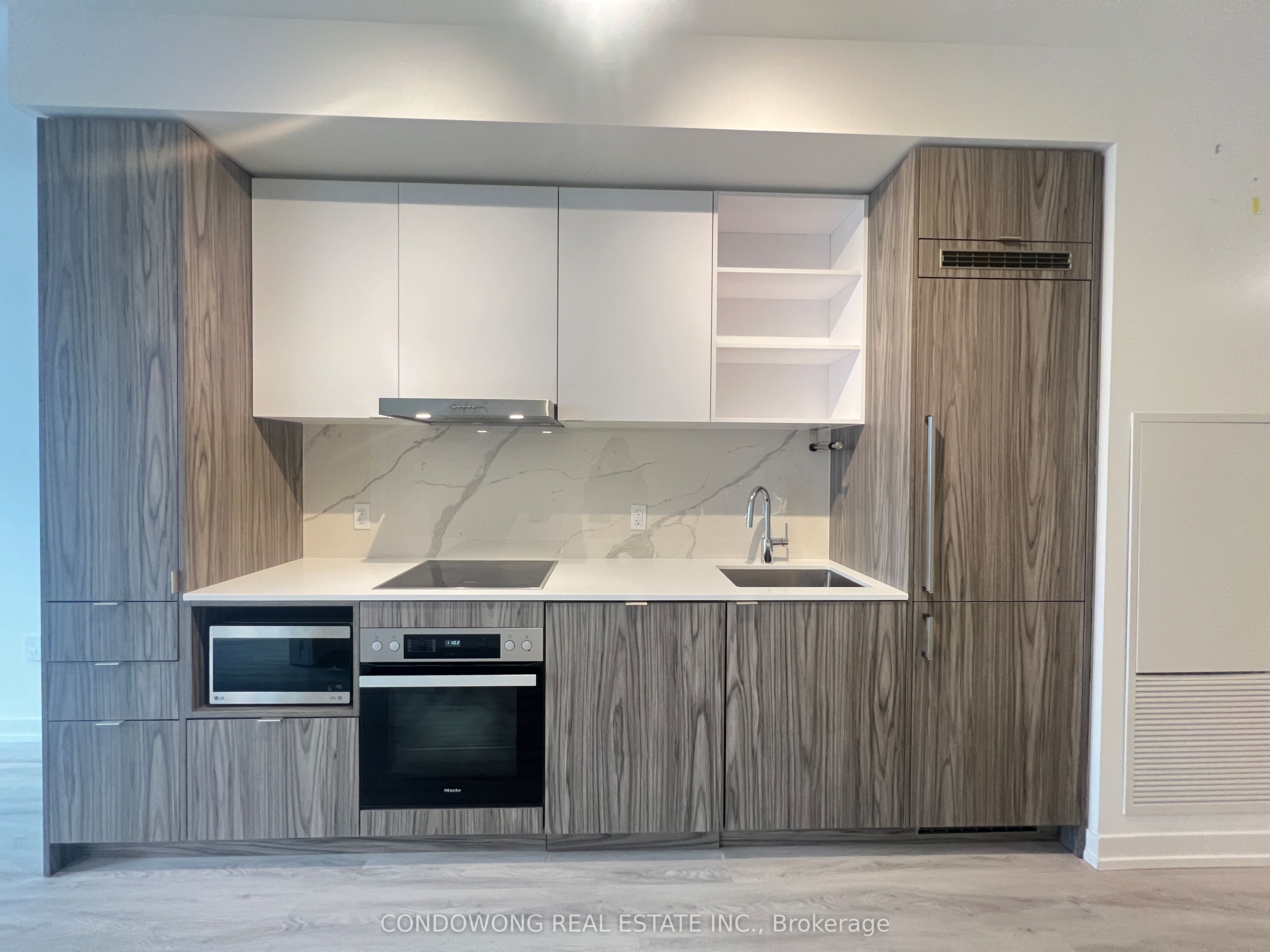 55 Cooper Street 7310, Toronto, ON M5E 0G1 photo 3