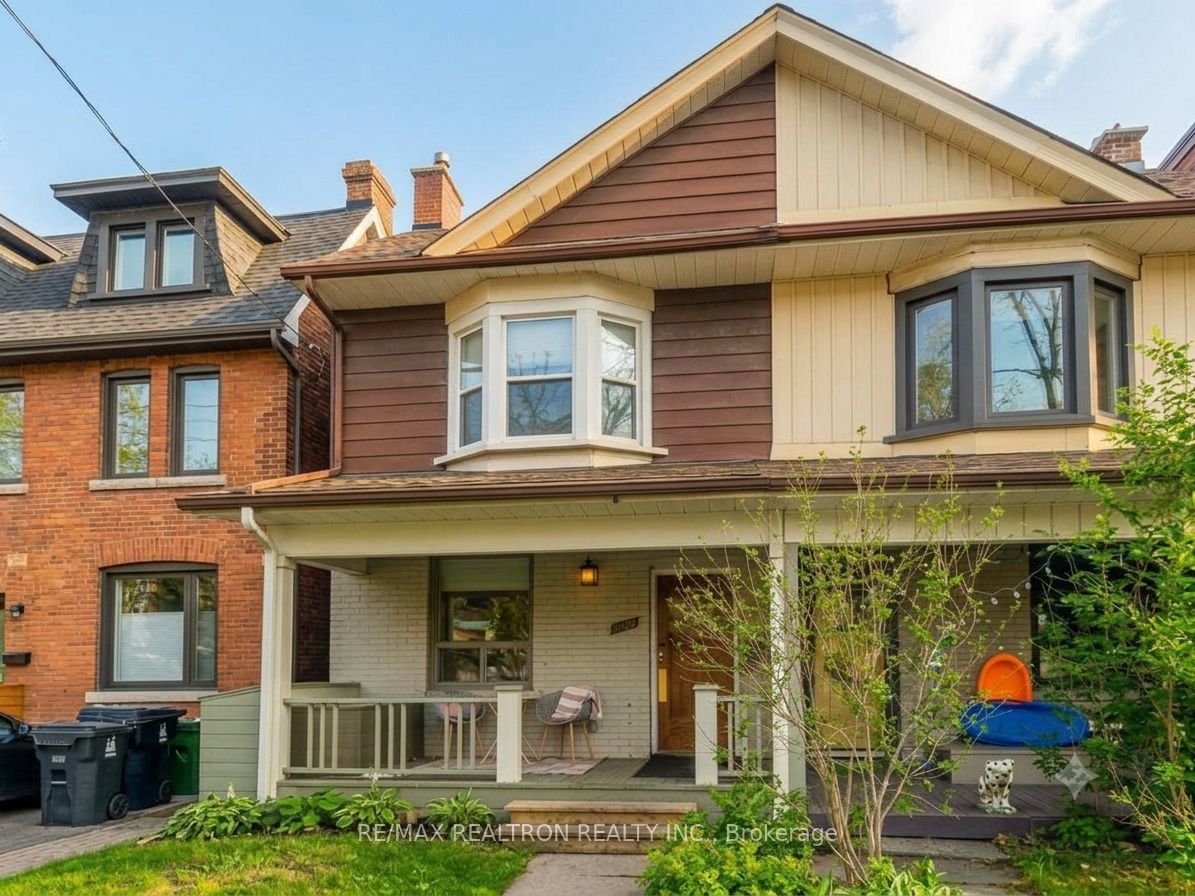 1047 Davenport Road, Toronto, ON M6G 2C2
