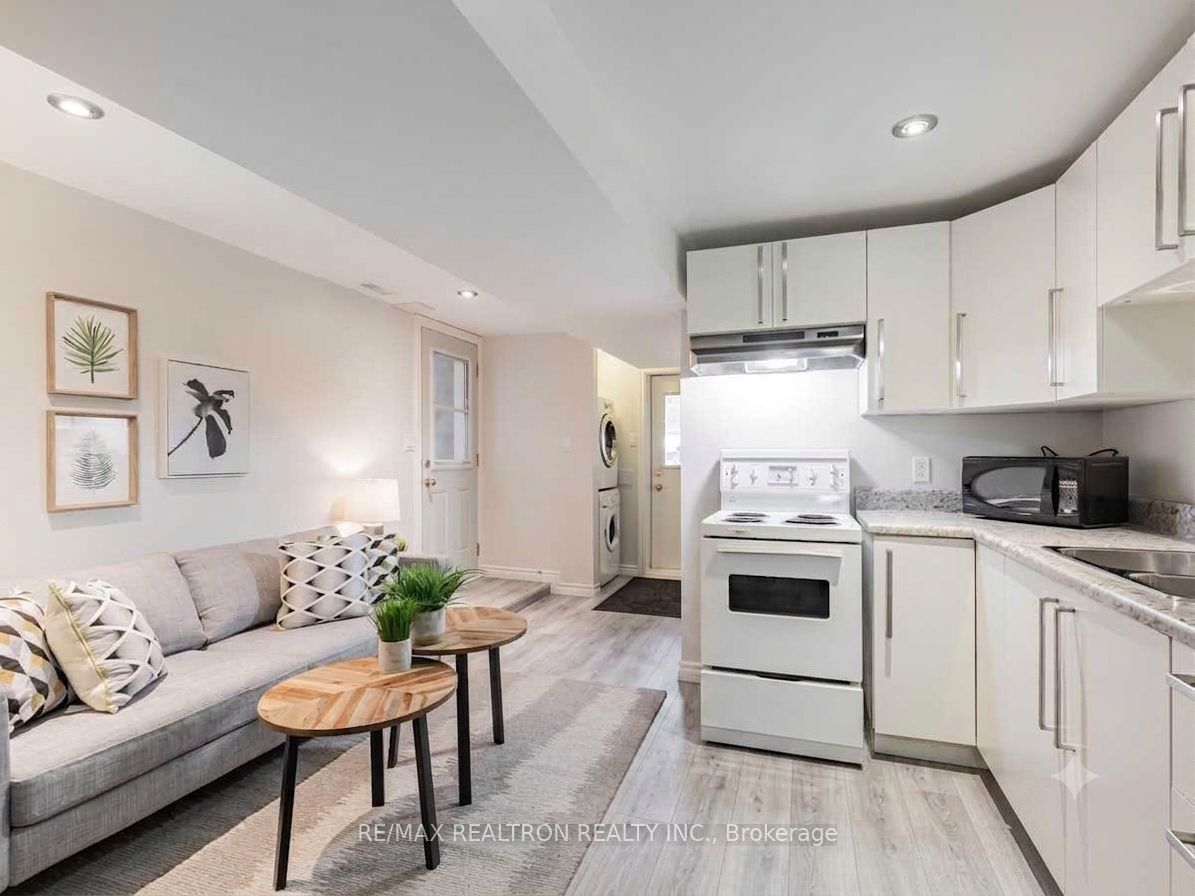 1047 Davenport Road, Toronto, ON M6G 2C2 photo 3