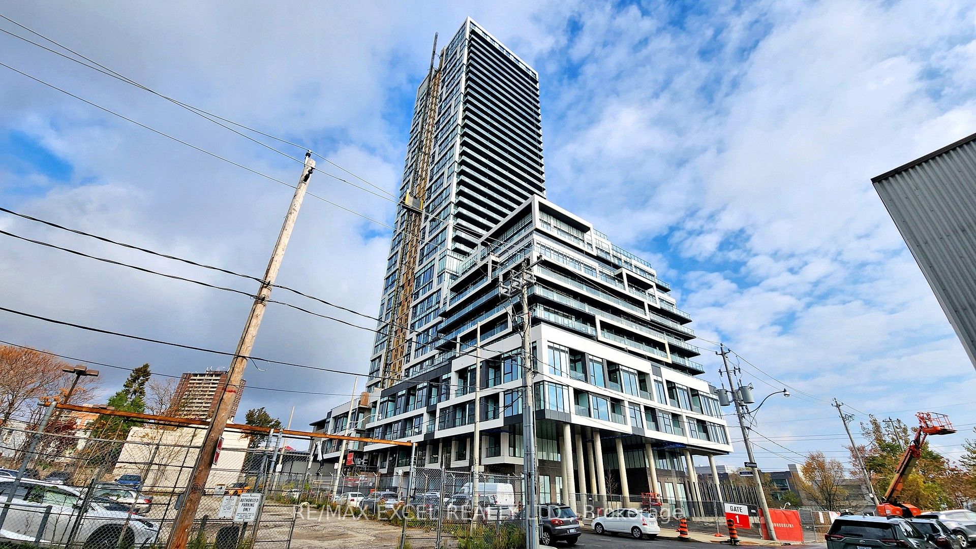5 Defries Street 1105, Toronto, ON M5A 0W7