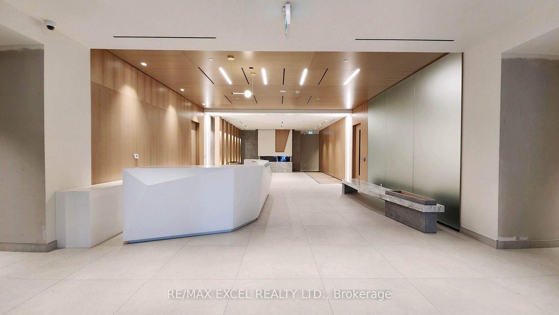 5 Defries Street 1105, Toronto, ON M5A 0W7 photo 4