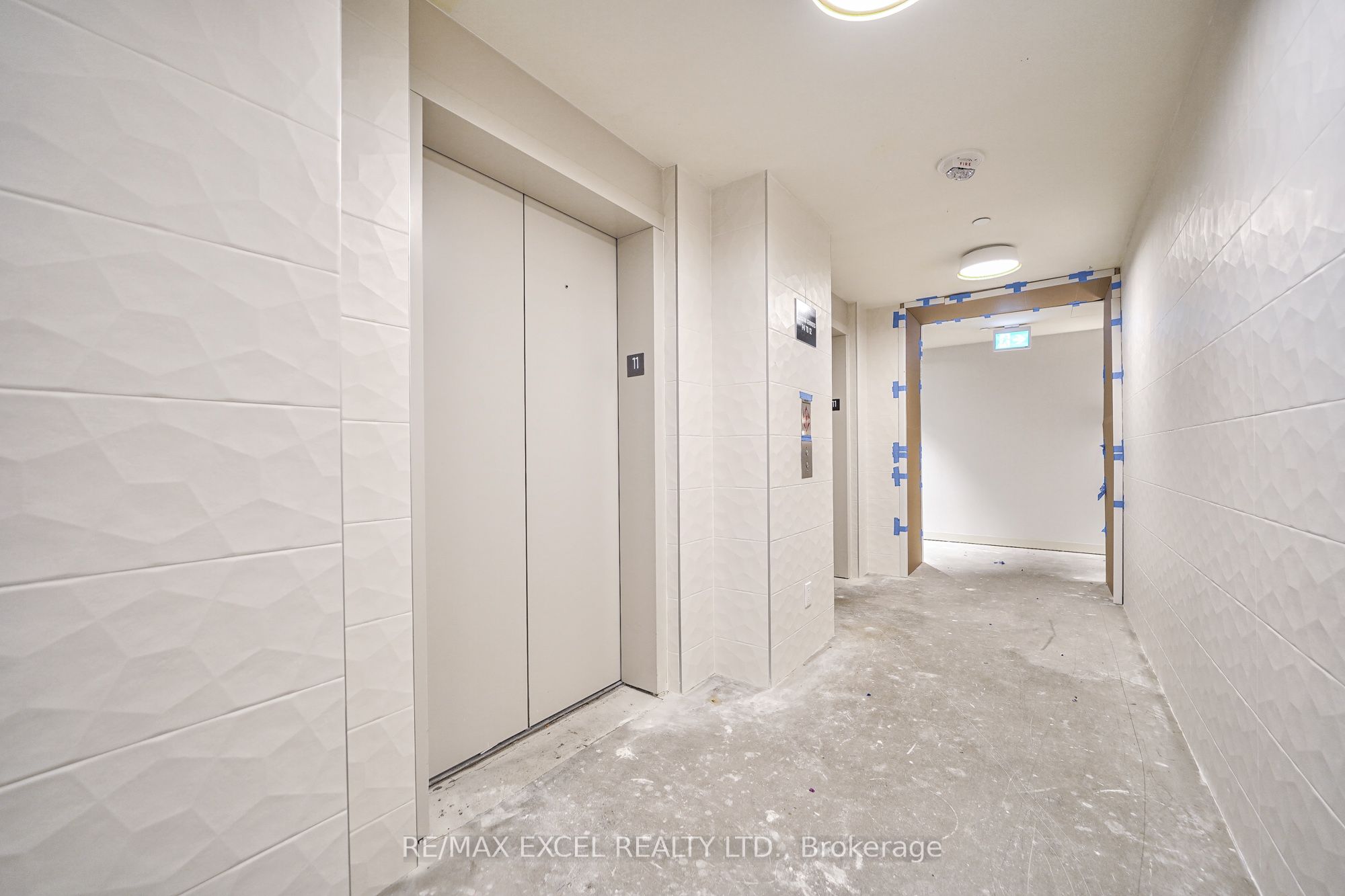 5 Defries Street 1105, Toronto, ON M5A 0W7 photo 5