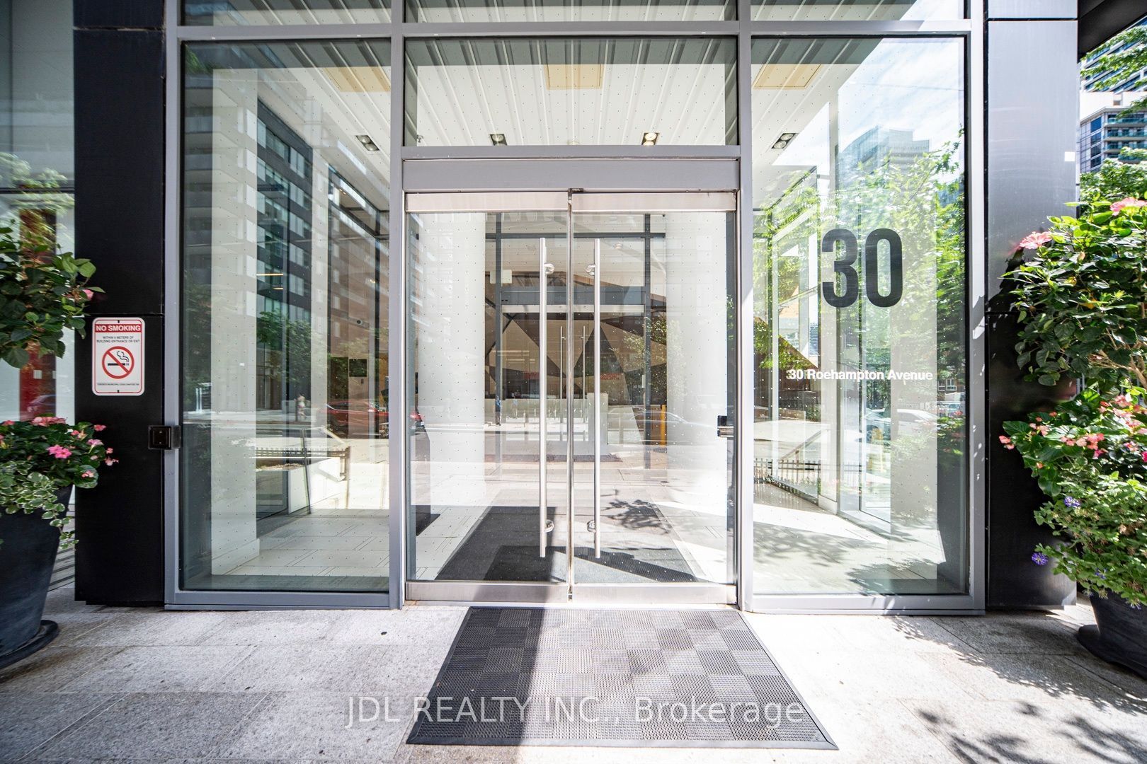 30 Roehampton Avenue 2309, Toronto, ON M4P 0B9 photo 4