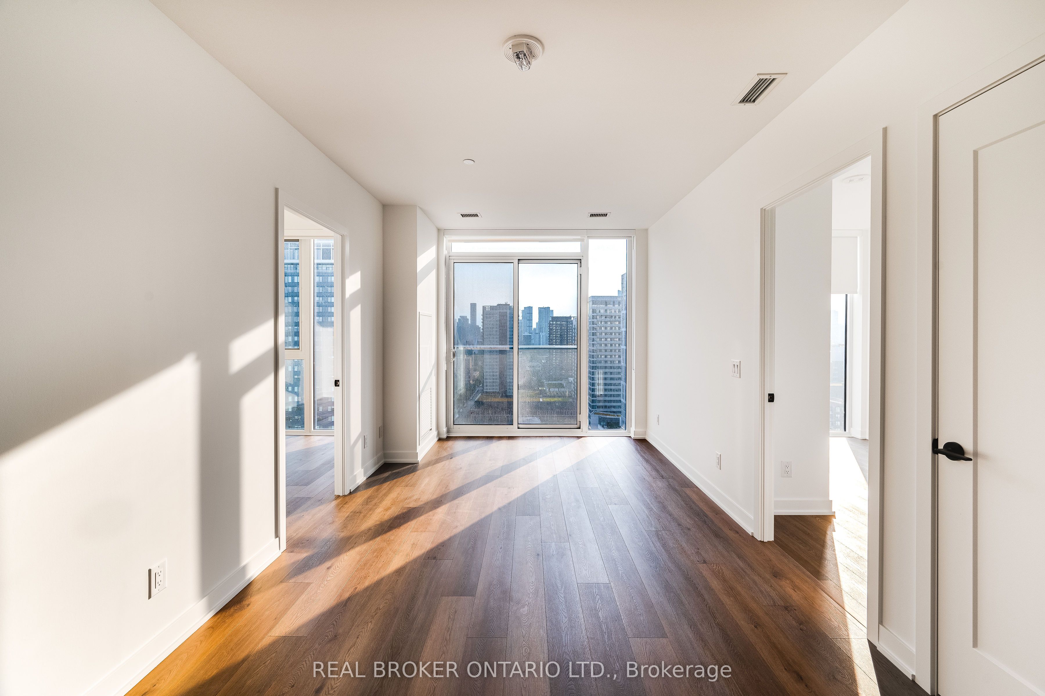 5 Defries Street 2308, Toronto, ON M5A 0W7