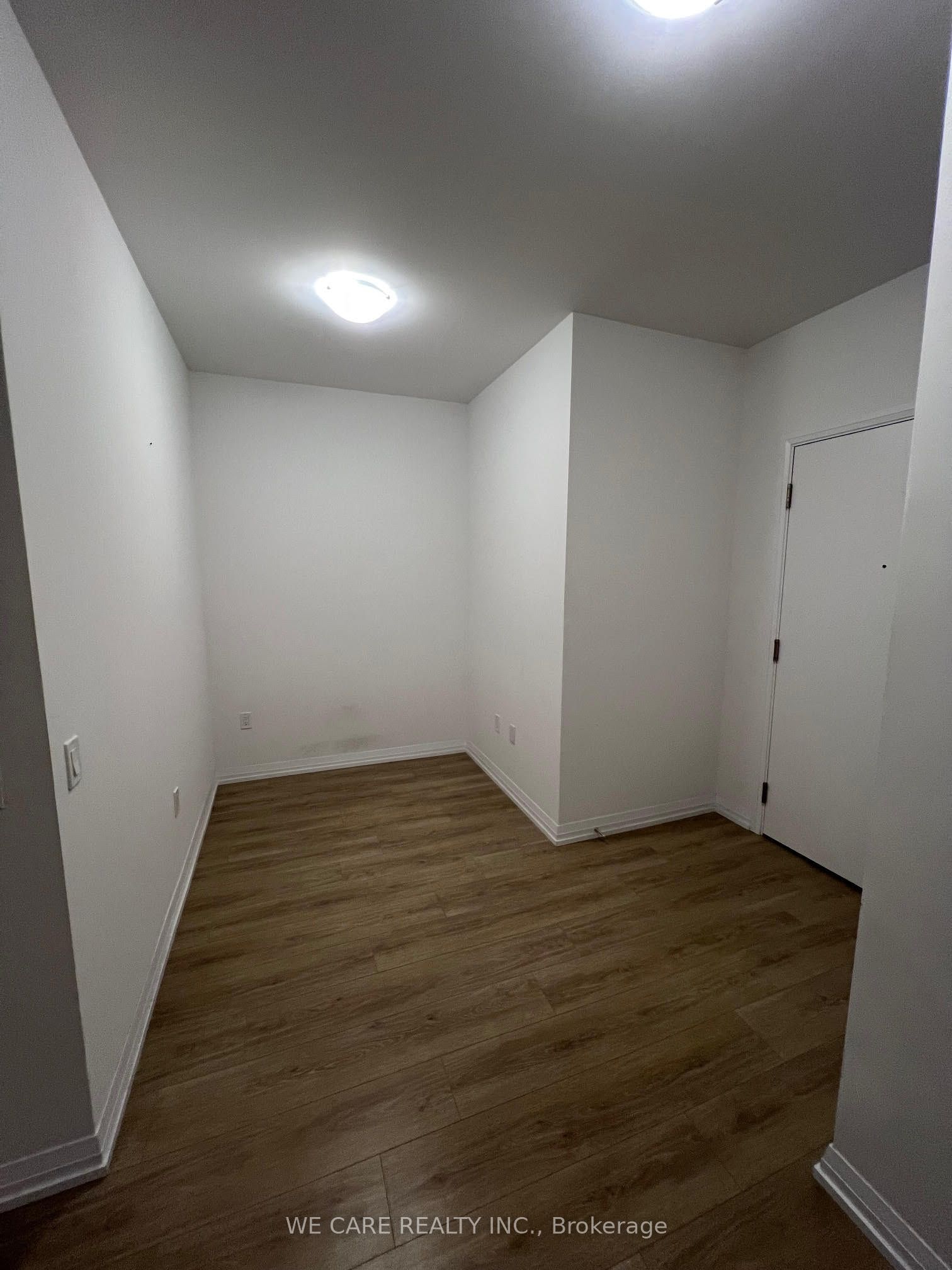 50 Dunfield Avenue 614, Toronto, ON M4S 3A4 photo 5