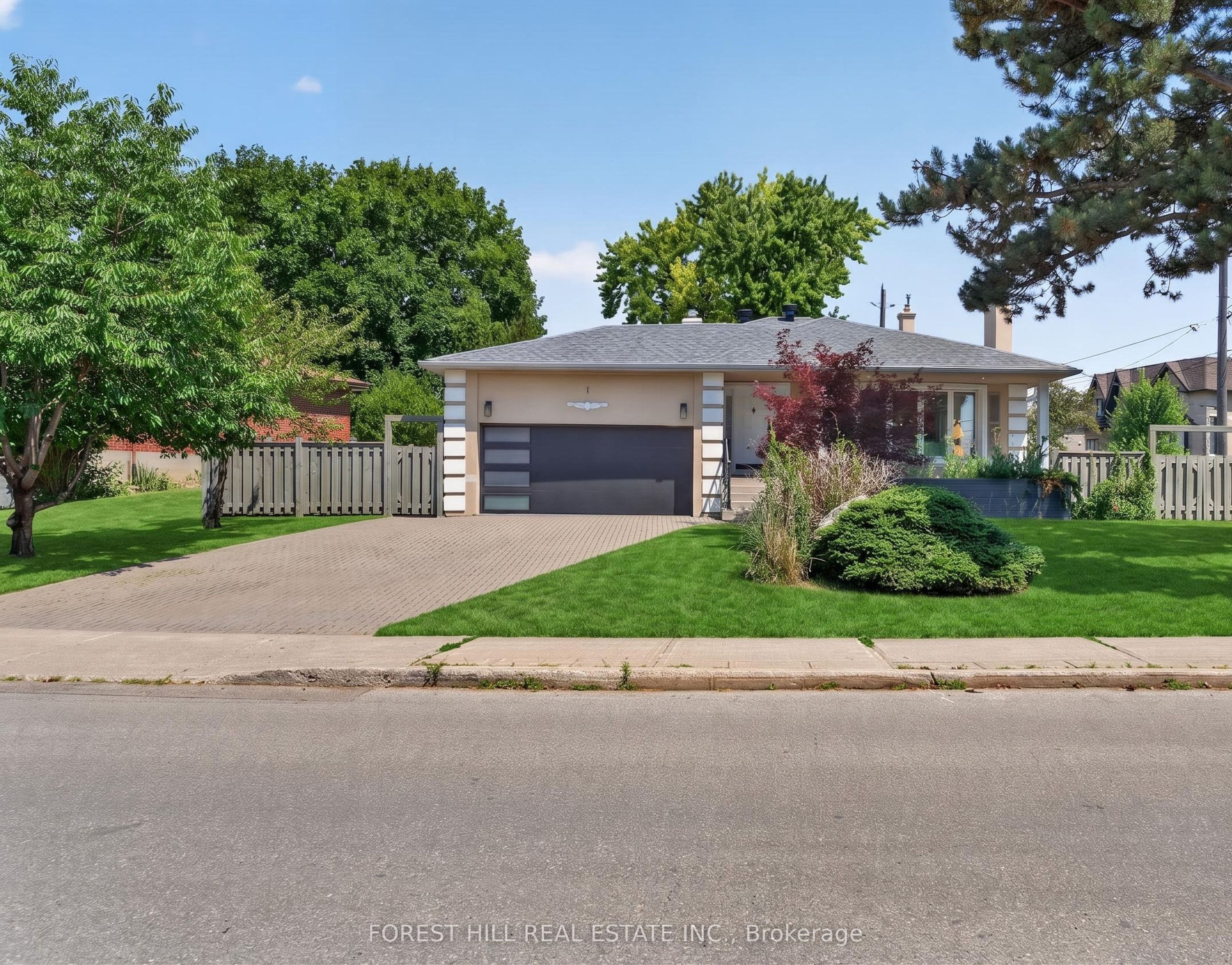 1 Heathview Avenue, Toronto, ON M2K 2B9 photo 3