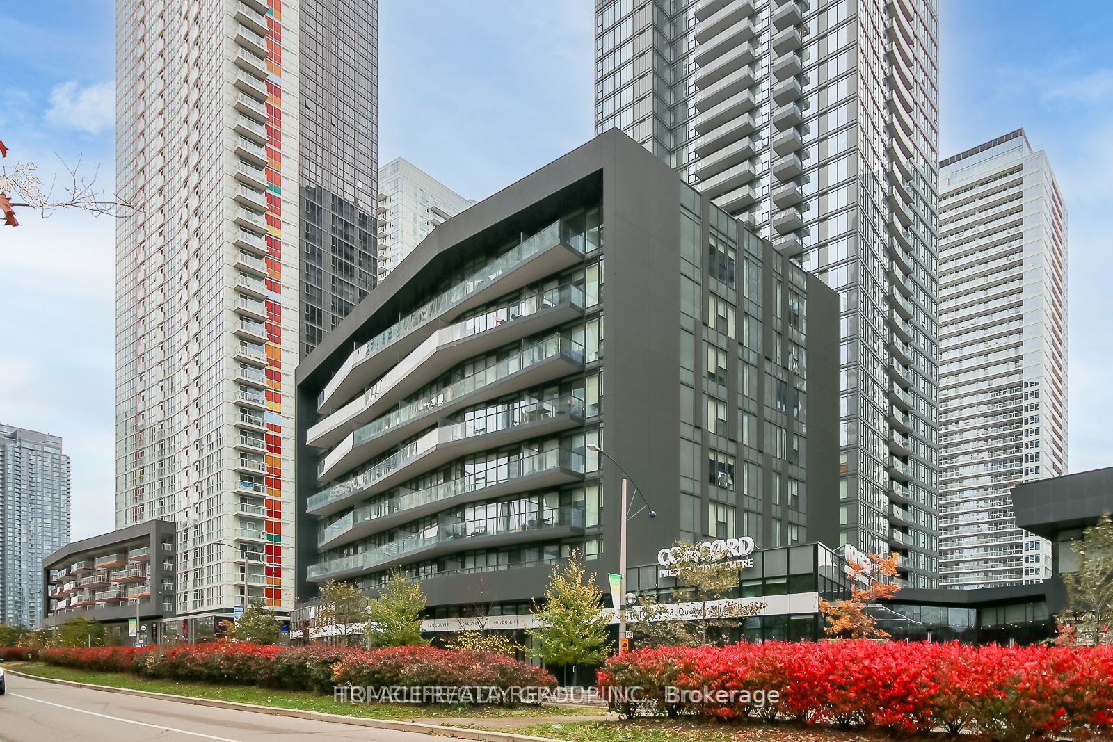 90 Queens Wharf Road 502, Toronto, ON M5V 0J4