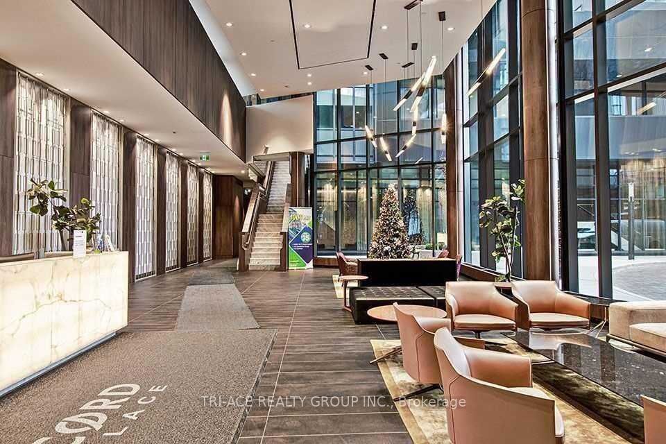 90 Queens Wharf Road 502, Toronto, ON M5V 0J4 photo 3