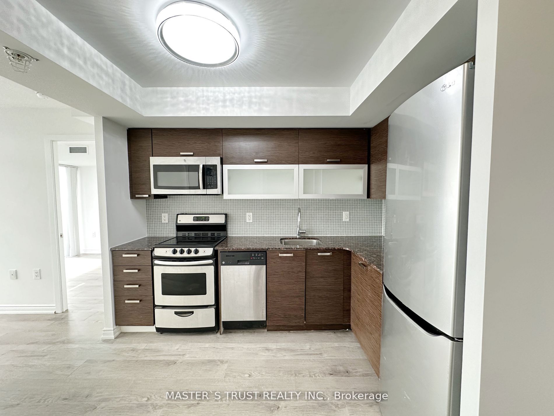 36 Lisgar Street 1703, Toronto, ON M6J 0C7 photo 5