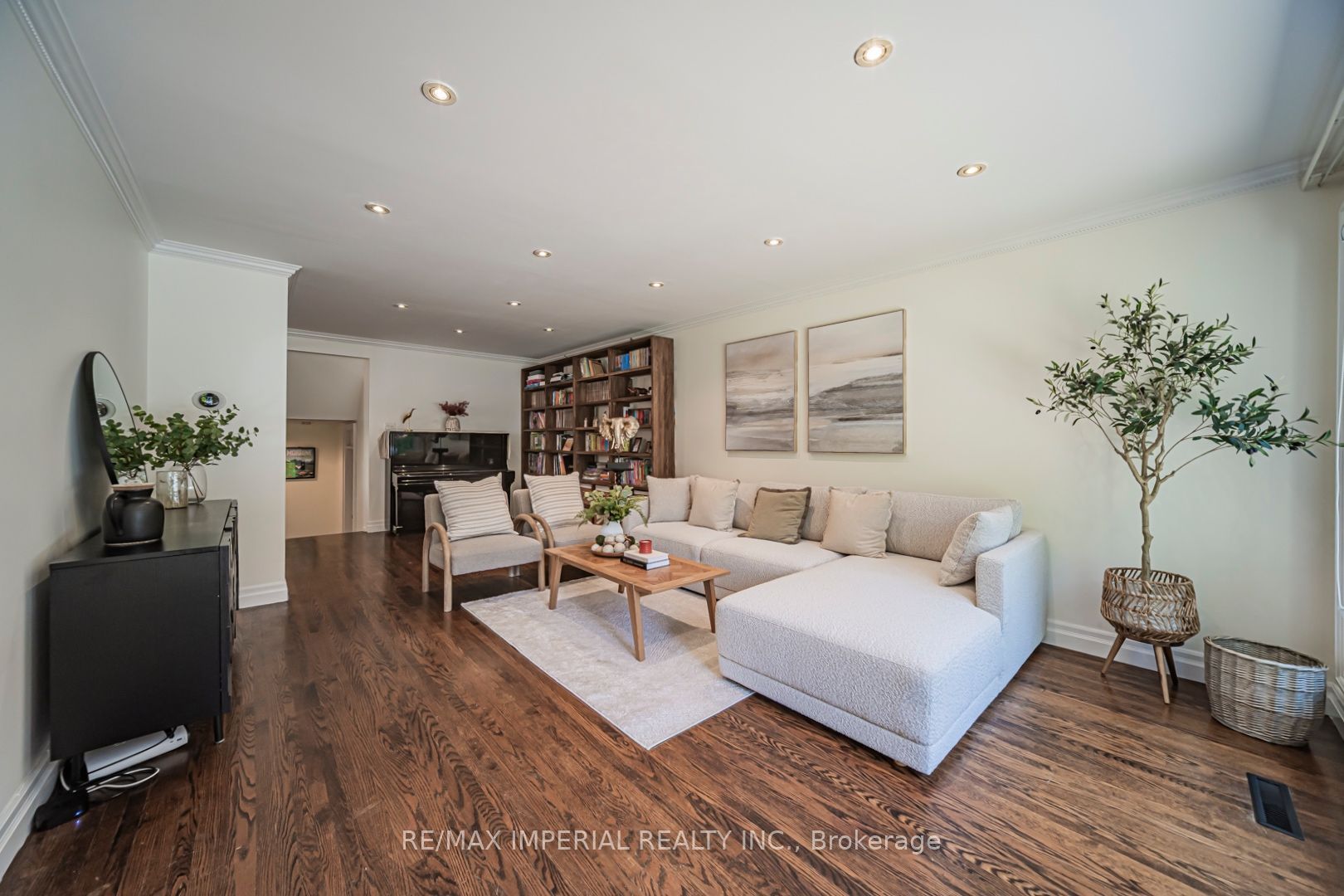 4 Quincy Crescent, Toronto, ON M2J 1C4 photo 4