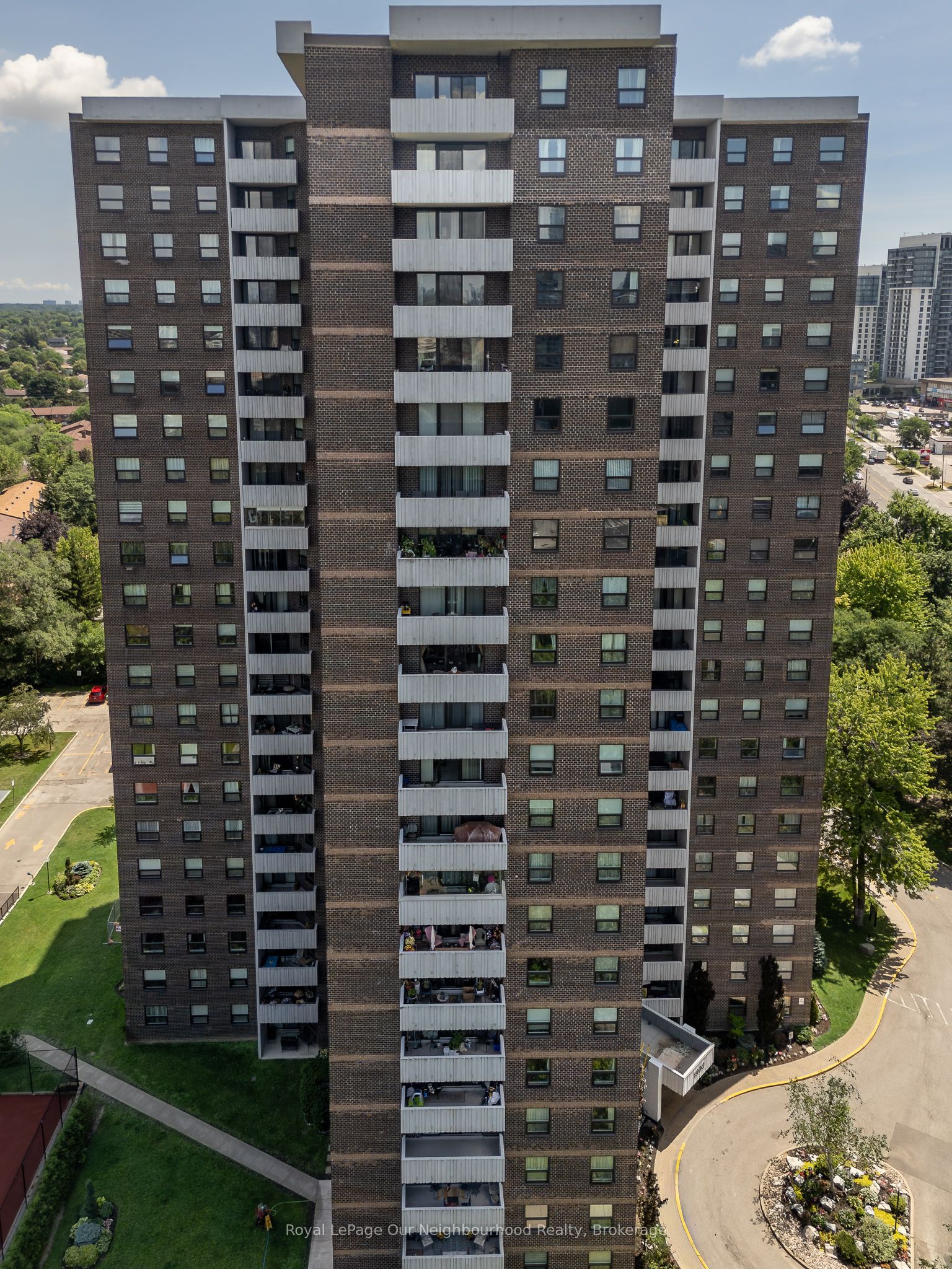 1900 Sheppard Avenue E 2203, Toronto, ON M2J 4T4 photo 3