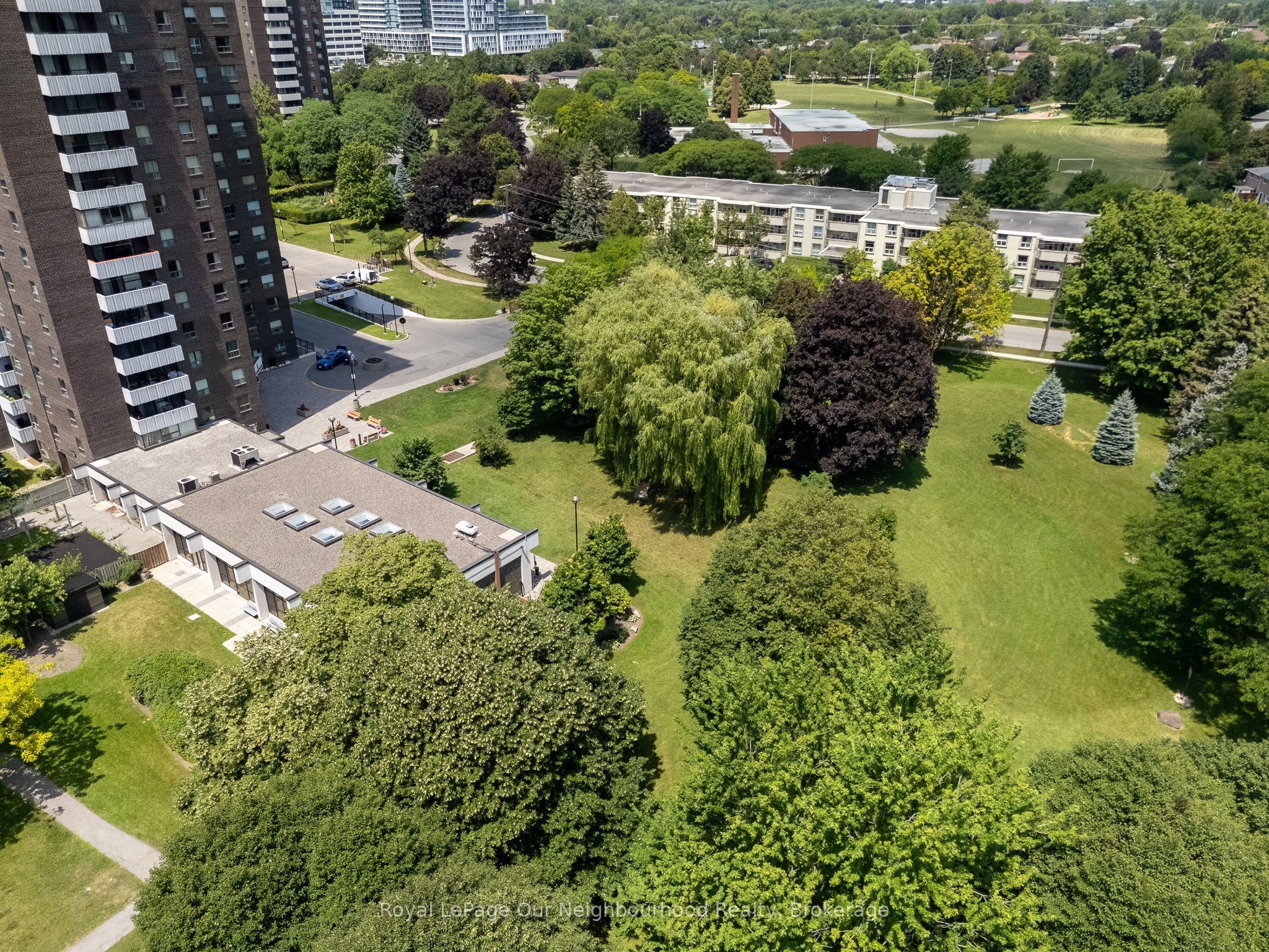 1900 Sheppard Avenue E 2203, Toronto, ON M2J 4T4 photo 5