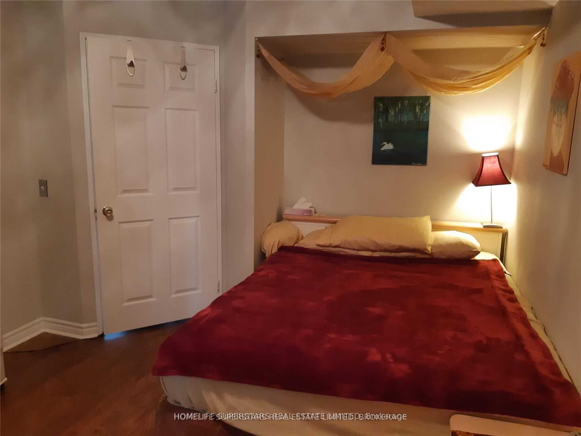 18 Parkview Avenue 2001, Toronto, ON M2N 7H7 photo 5