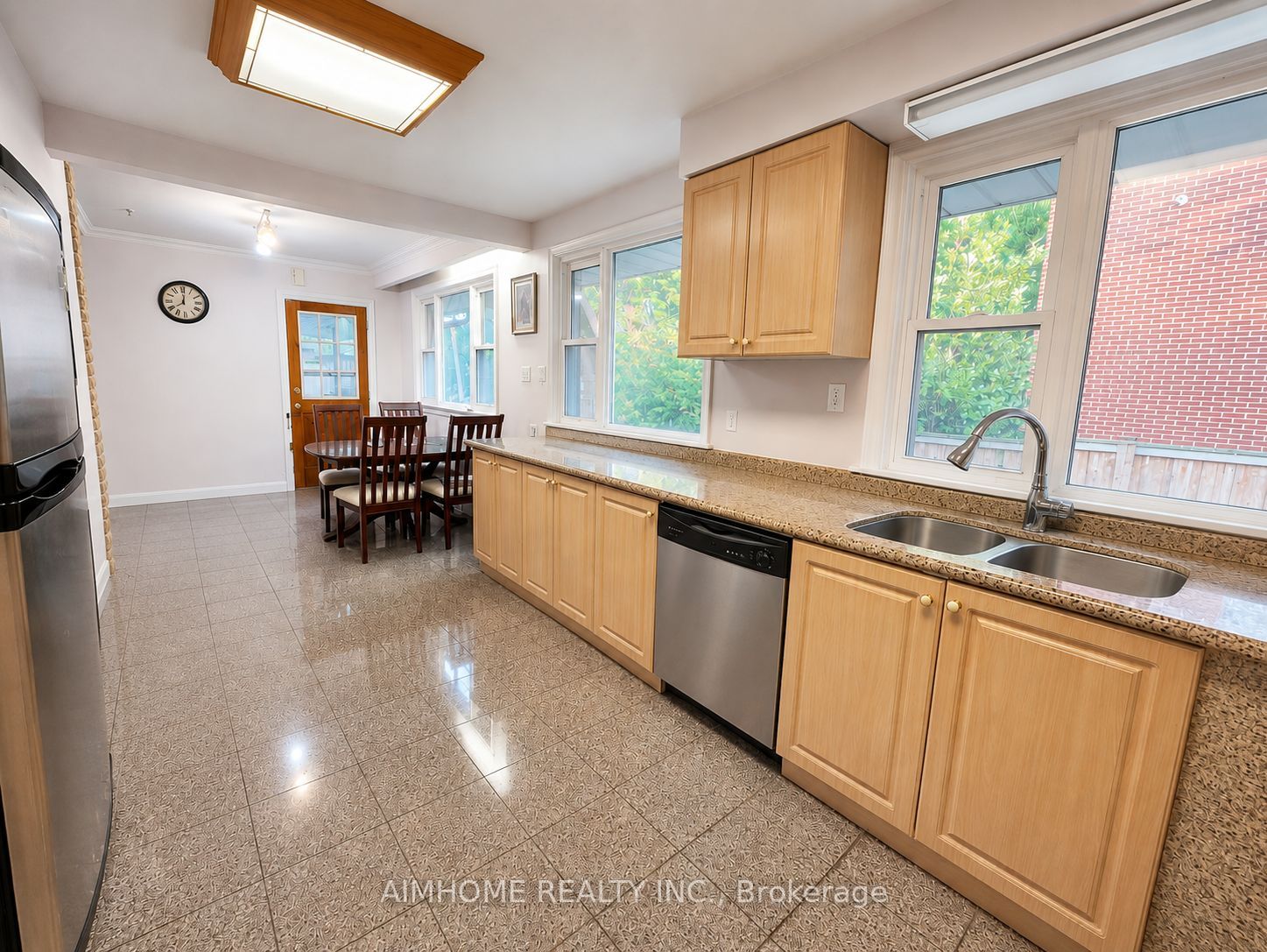 25 Burbank Drive, Toronto, ON M2K 1M7 photo 2