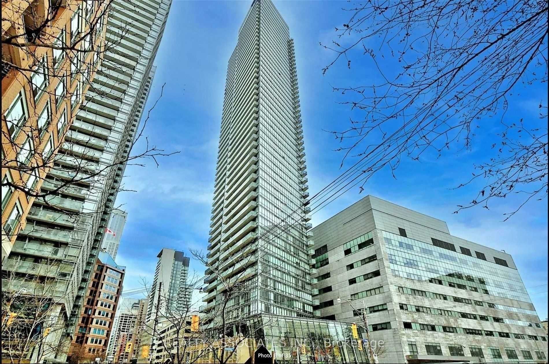 832 Bay Street 1309, Toronto, ON M5S 1Z6
