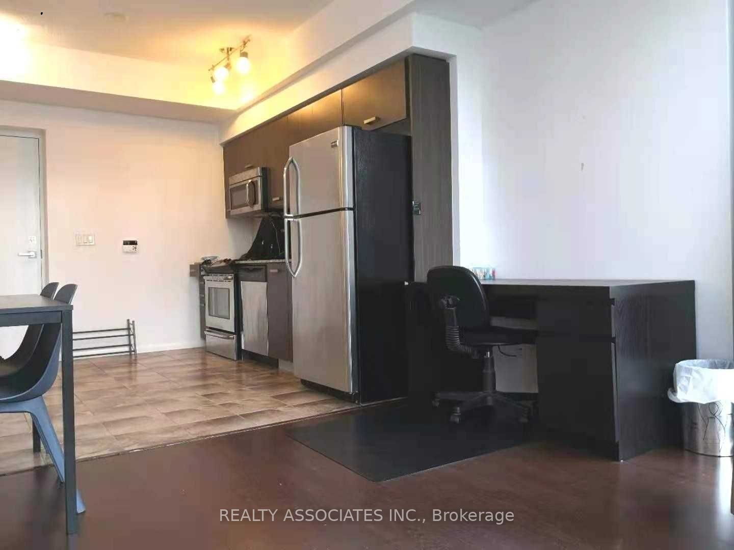 832 Bay Street 1309, Toronto, ON M5S 1Z6 photo 4
