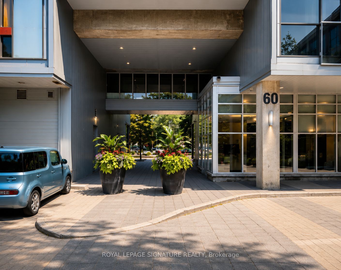 60 Bathurst Street 210, Toronto, ON M5V 2P7 photo 2