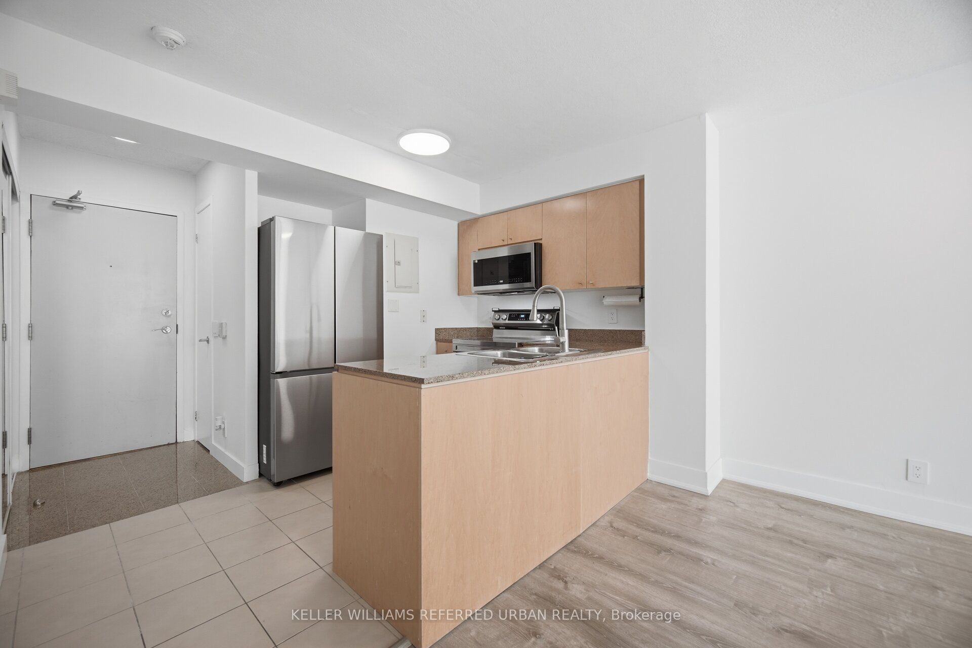361 Front Street 1501, Toronto, ON M5V 3R5 photo 5