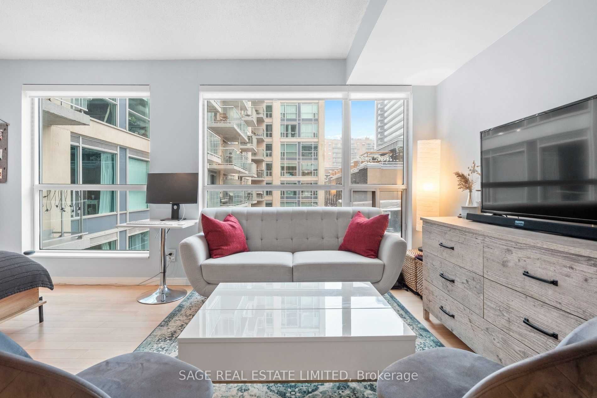 230 King Street E 504, Toronto, ON M5A 1K5