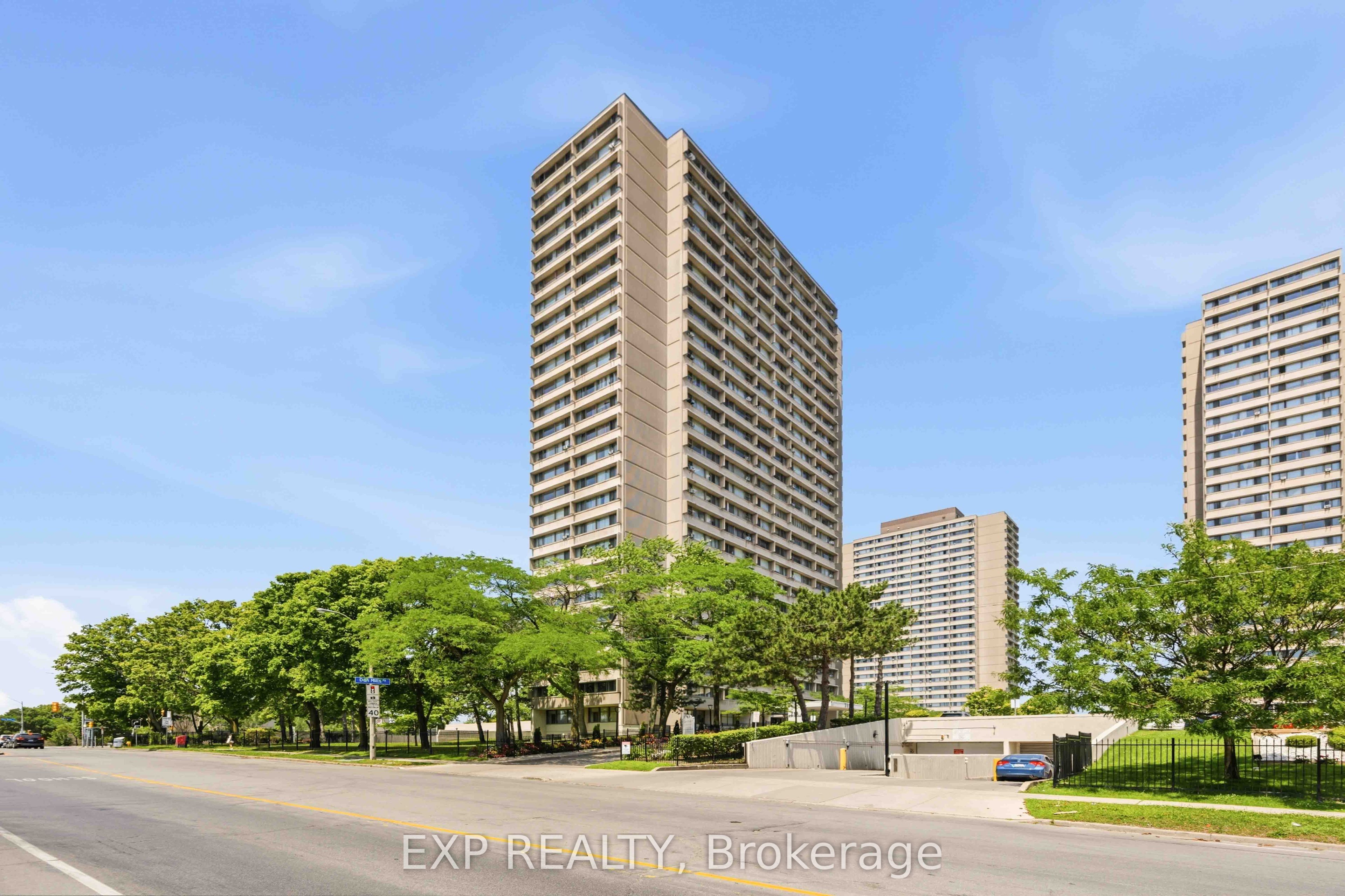 715 Don Mills Road Ph08, Toronto, ON M3C 1S5