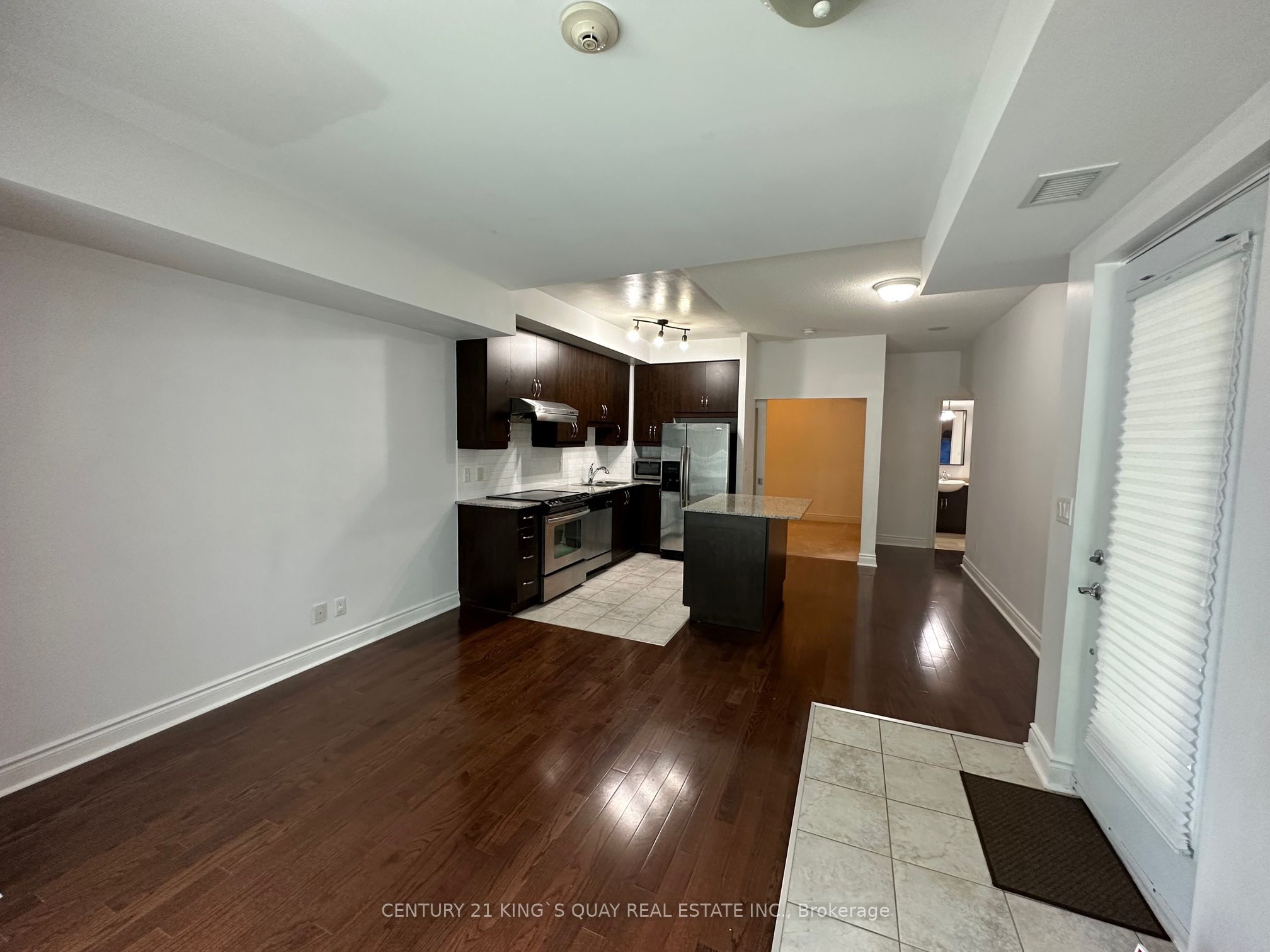 31 Olive Avenue 210, Toronto, ON M2N 4N4 photo 2