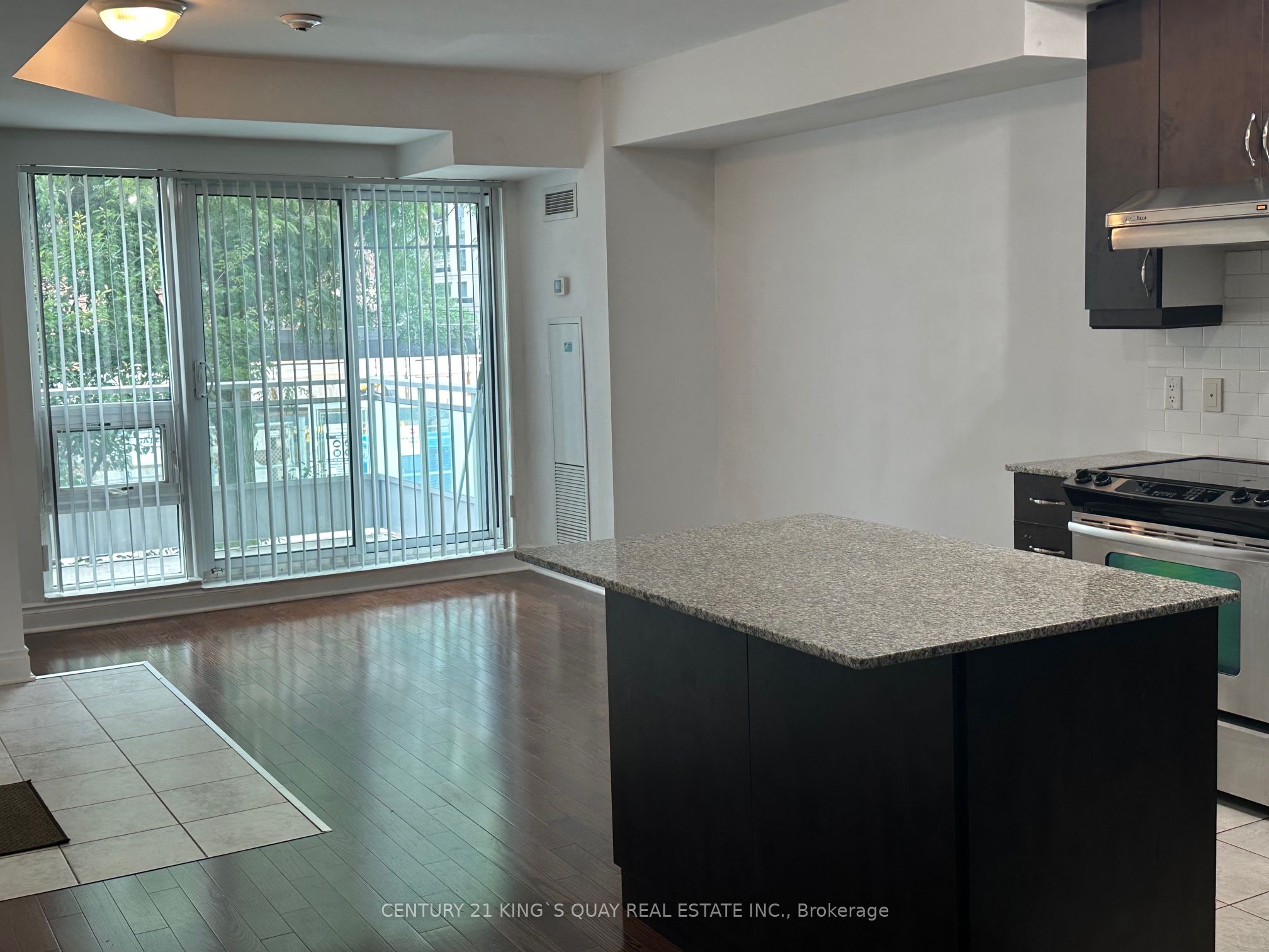 31 Olive Avenue 210, Toronto, ON M2N 4N4 photo 4